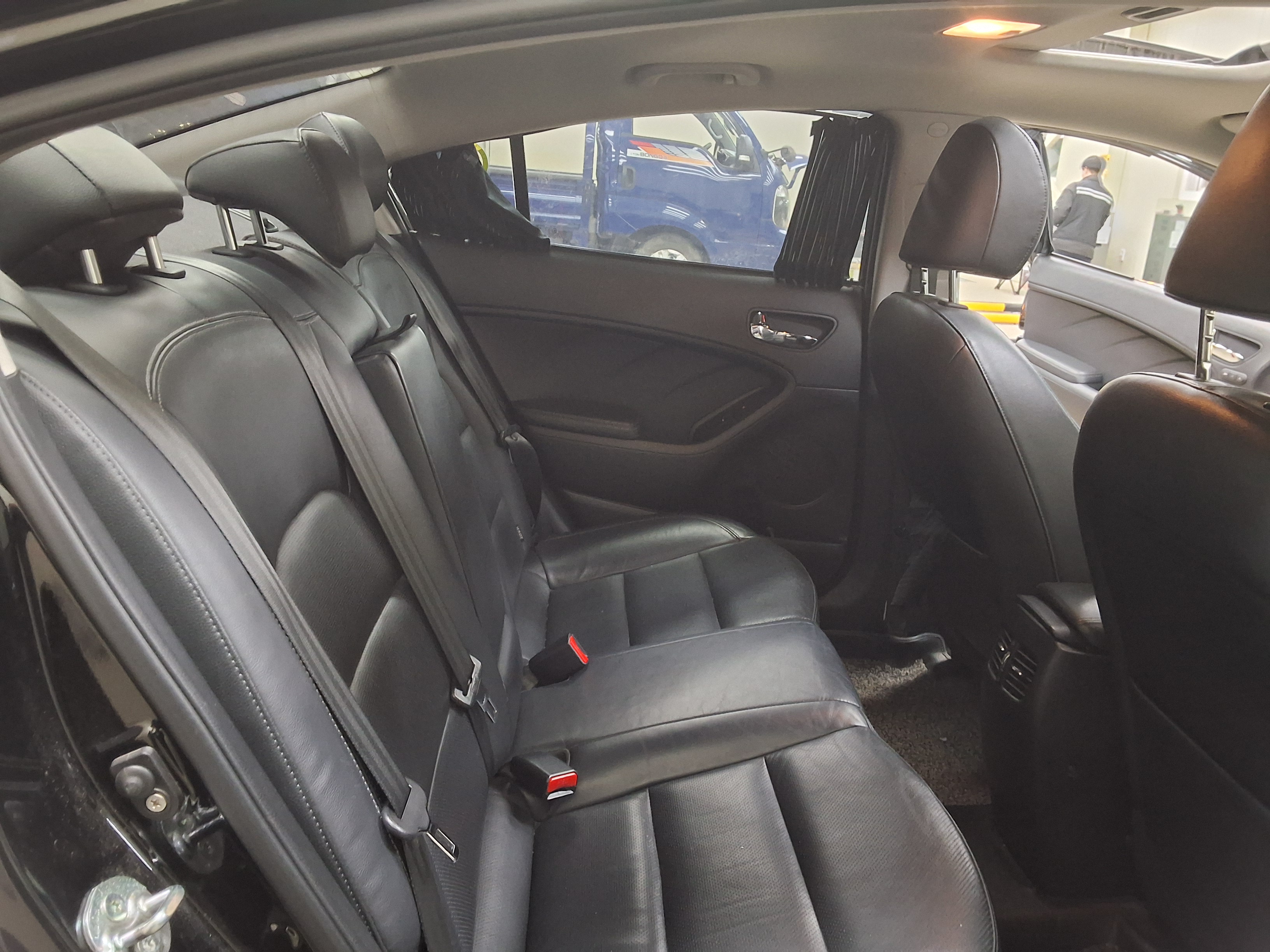 Kia K3 2013 - Image 12