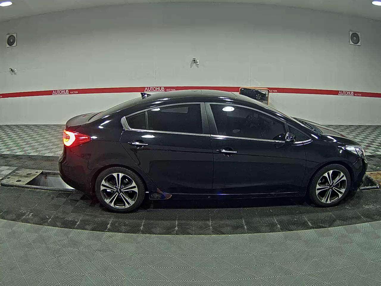 Kia K3 2013 - Image 3