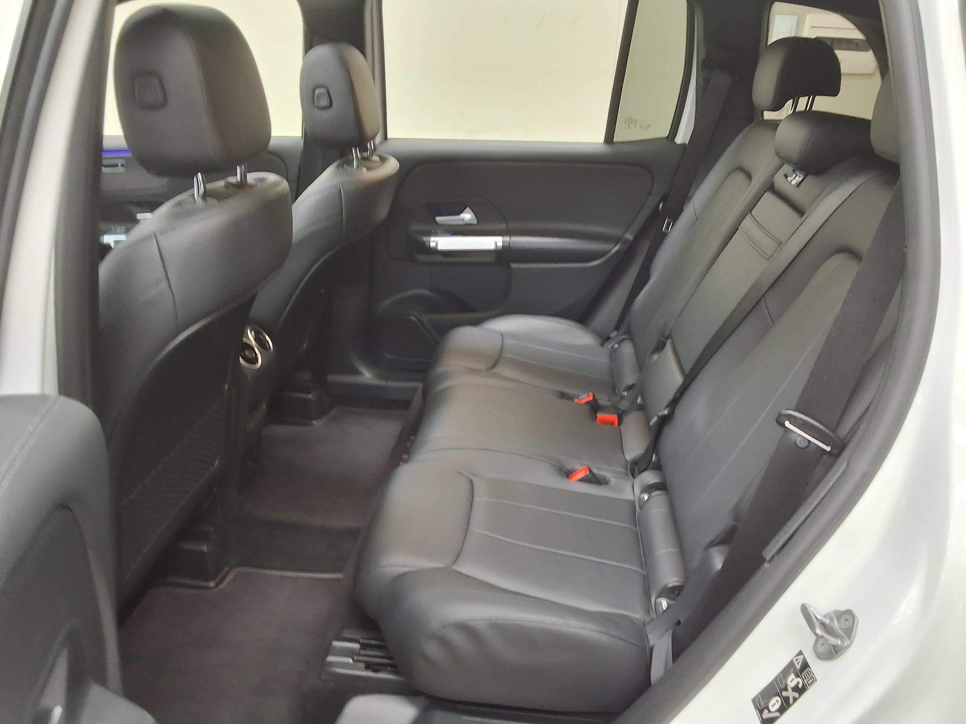 Mercedes-Benz GLB-Class - 11