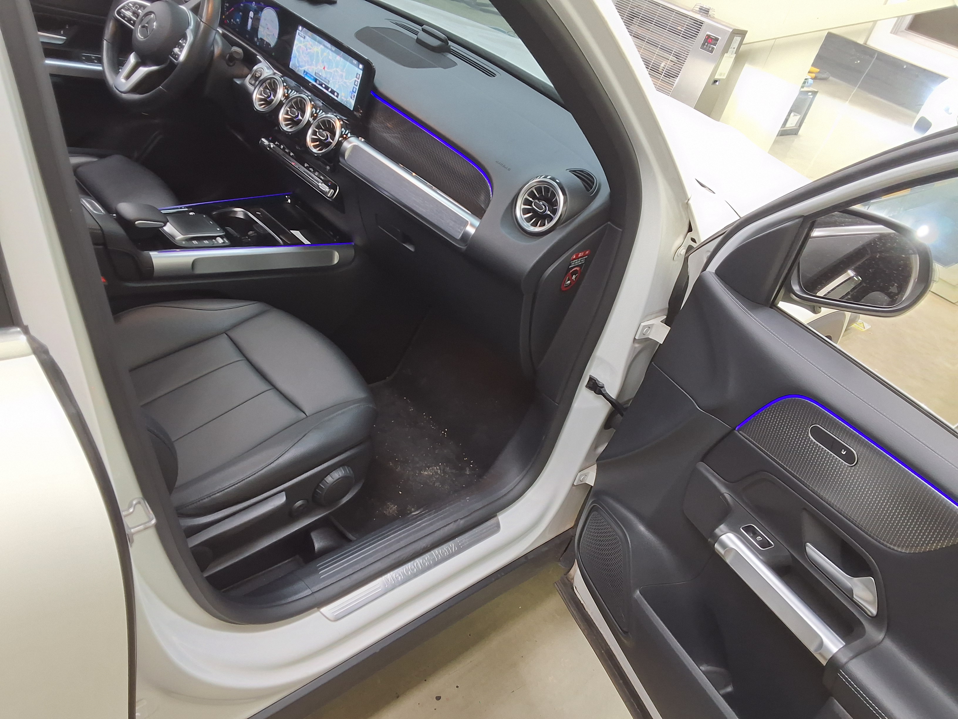 Mercedes-Benz GLB-Class - 13