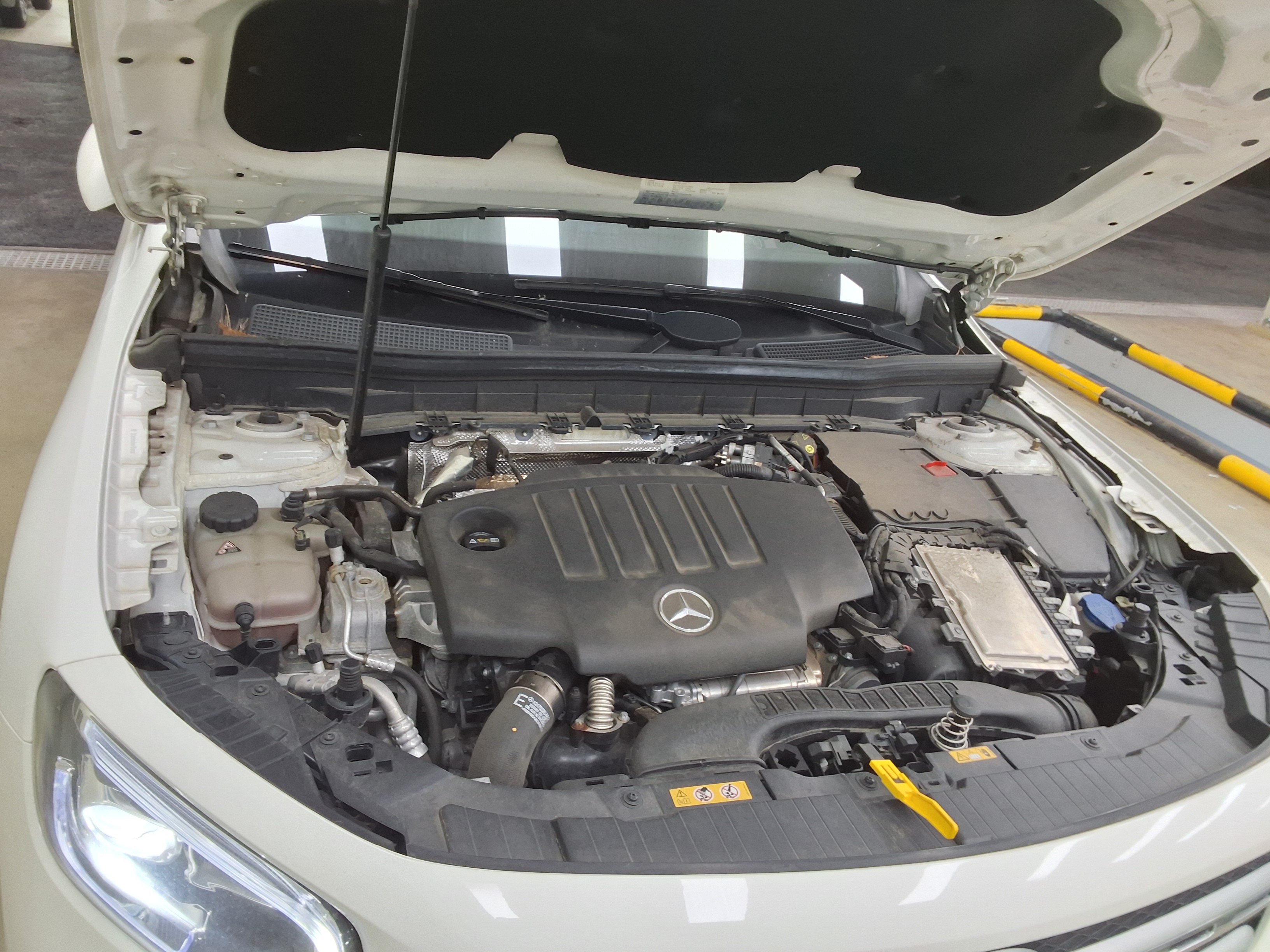 Mercedes-Benz GLB-Class - 20