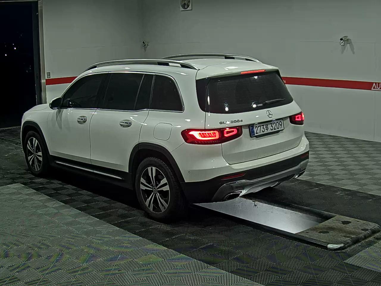 Mercedes-Benz GLB-Class - 5