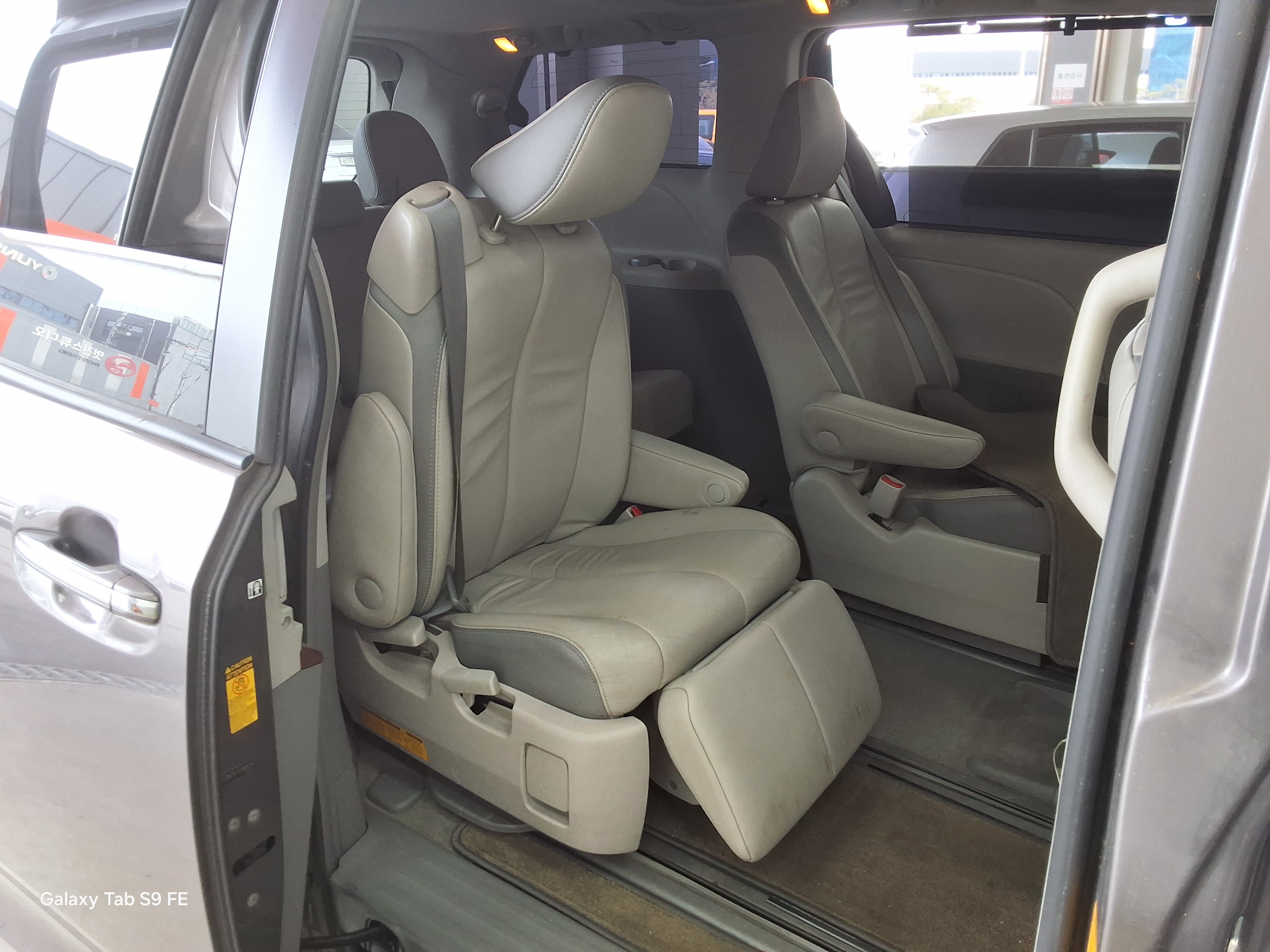 Toyota Sienna 2014 - Image 12