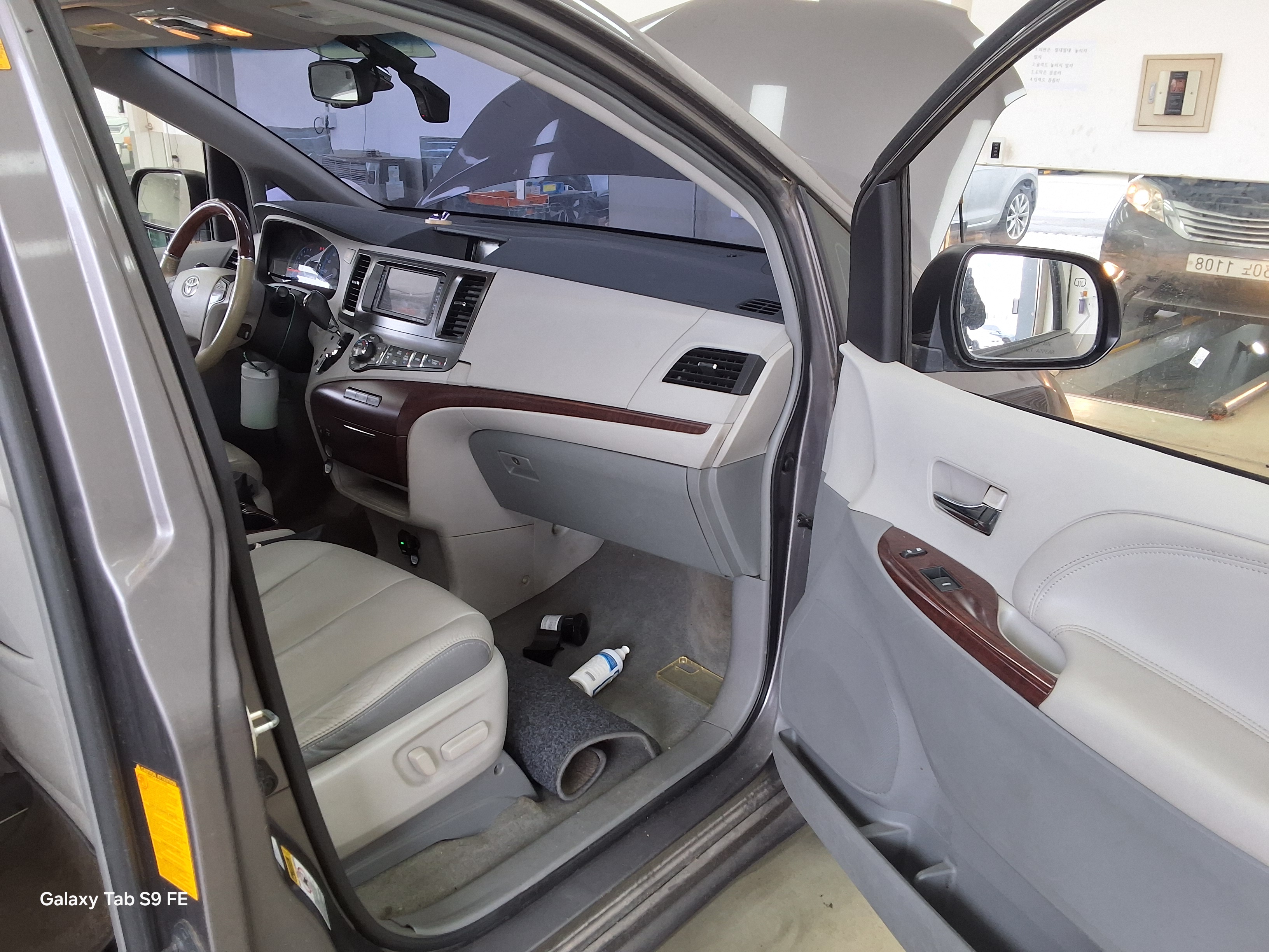 Toyota Sienna 2014 - Image 13