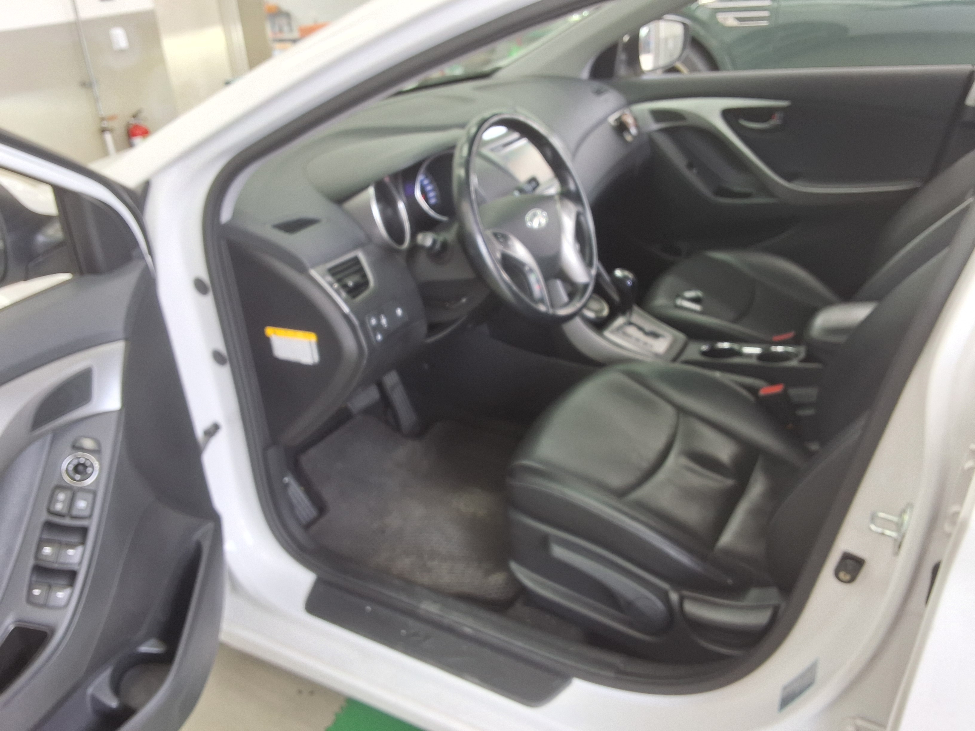 Hyundai Elantra 2013 - Image 9