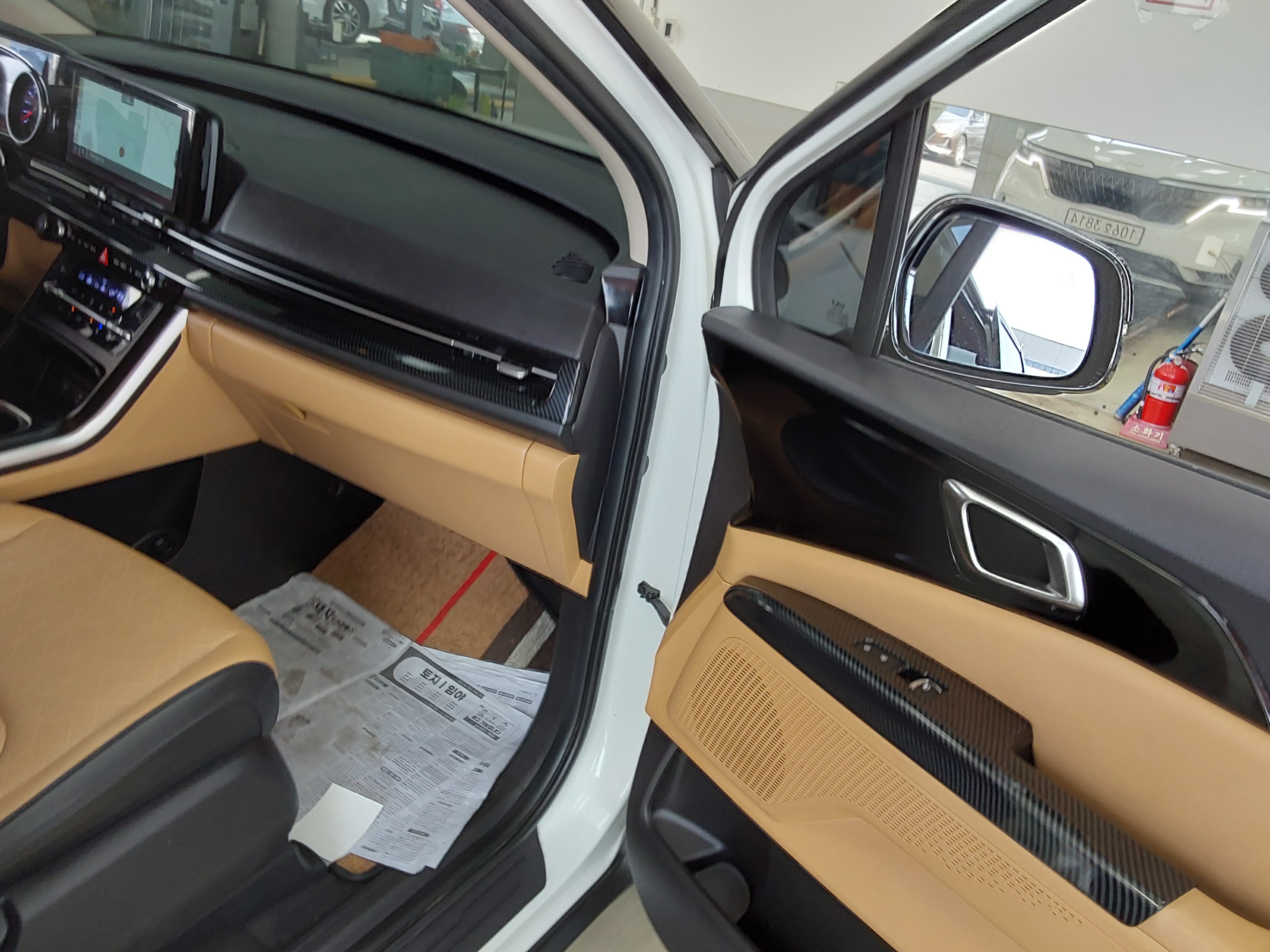 Kia SEDONA 2023 - Image 13