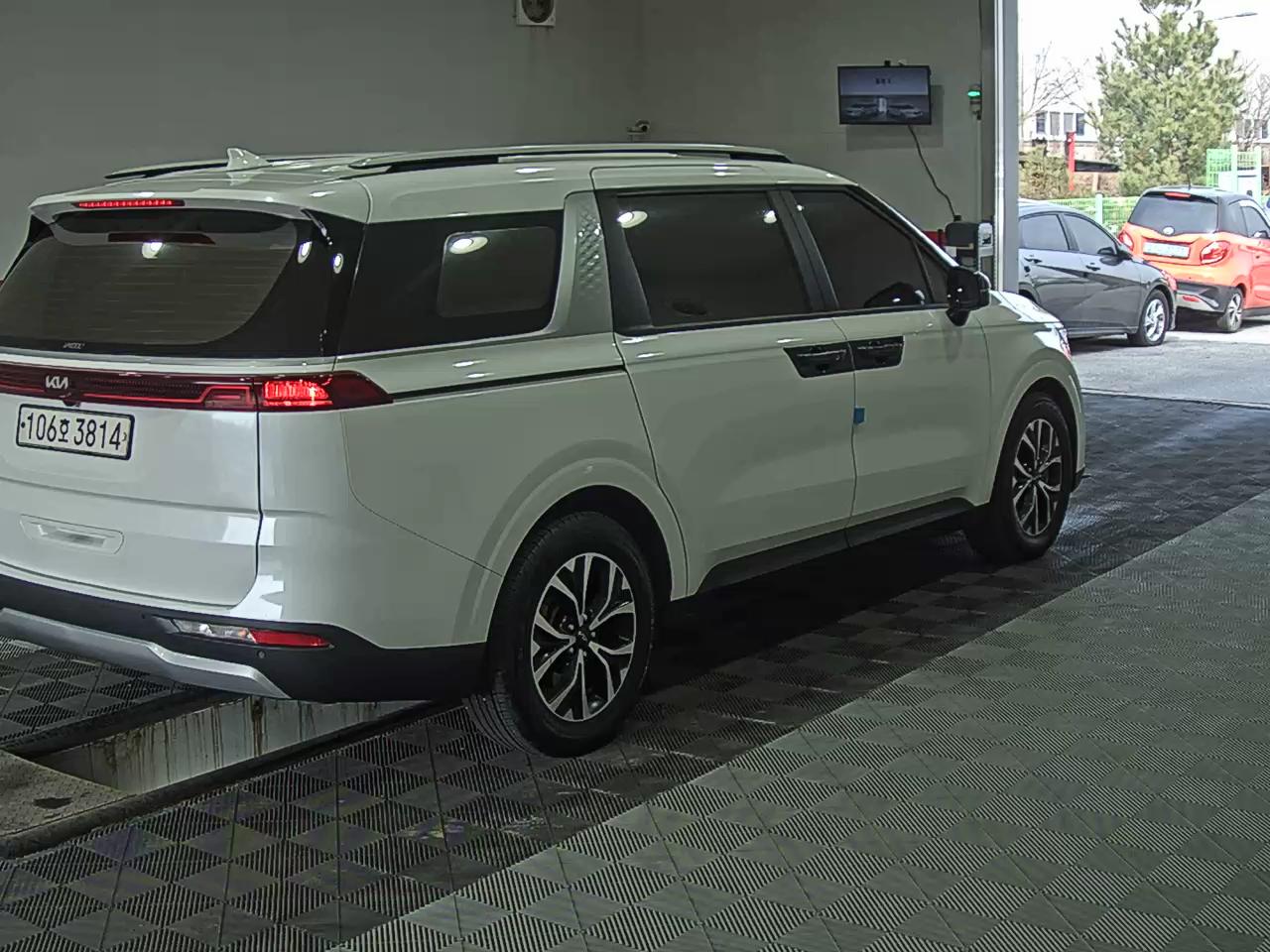 Kia SEDONA 2023 - Image 4