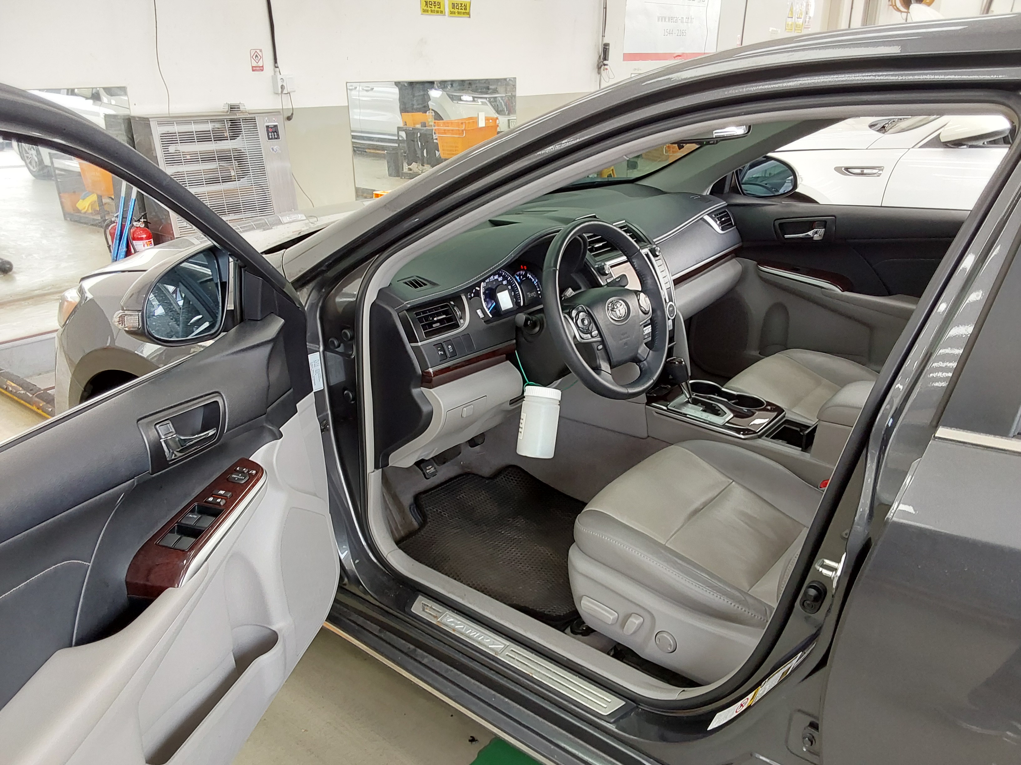 Toyota Camry - 9