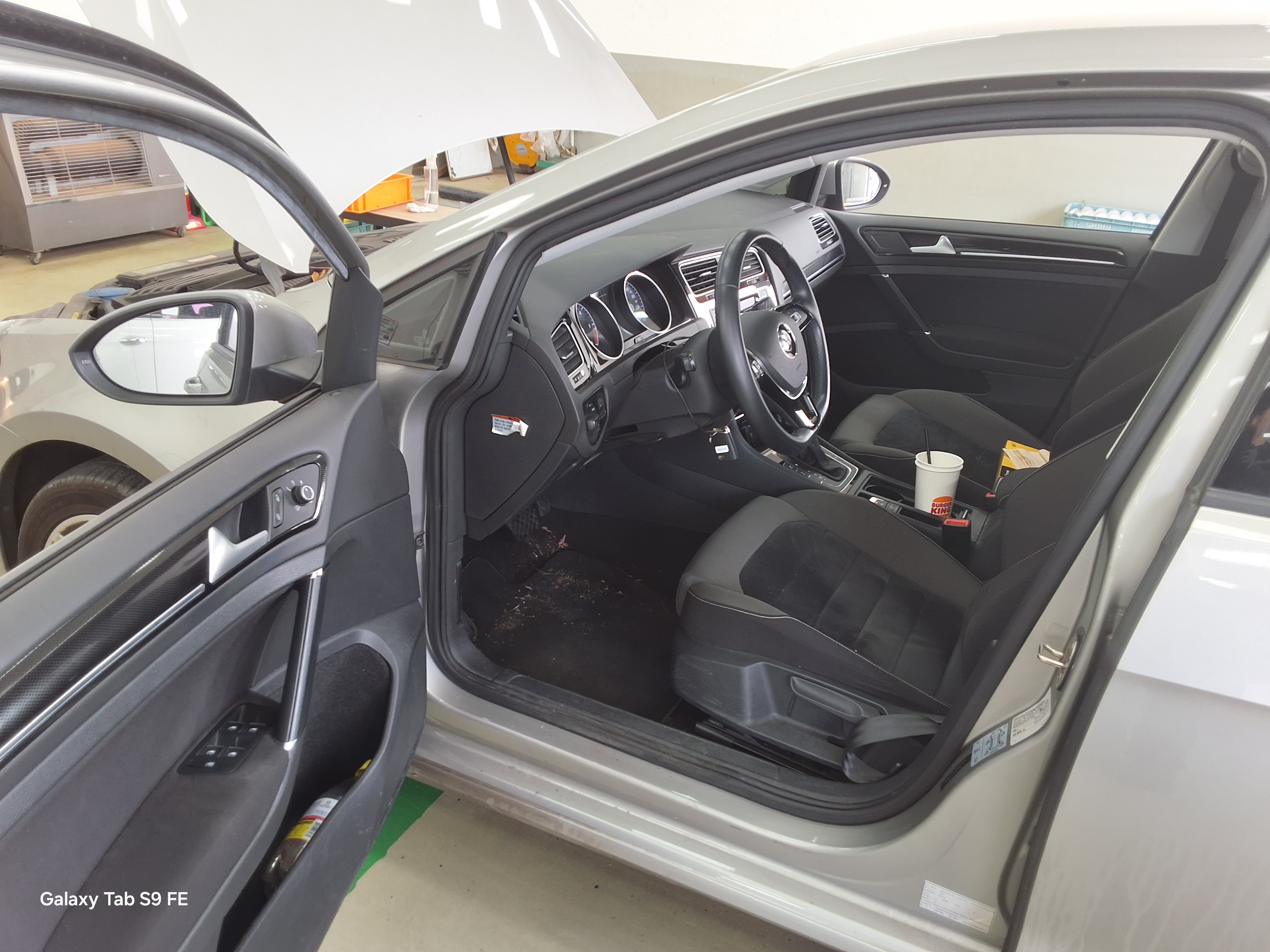 Volkswagen Golf - 9
