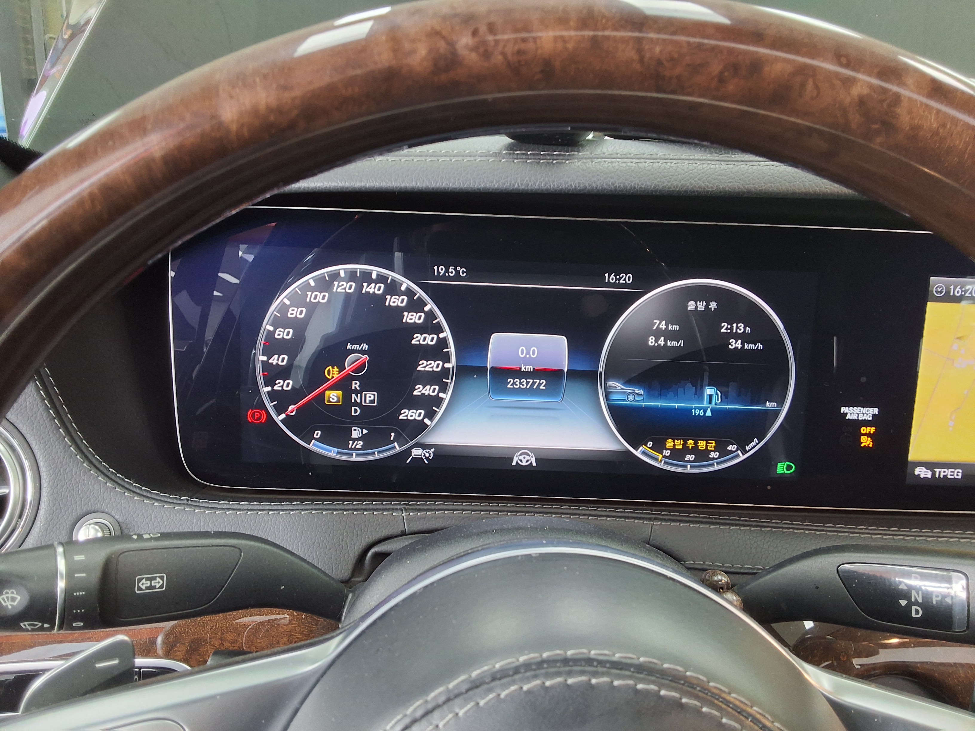 2019 - mercedes-benz s560l
