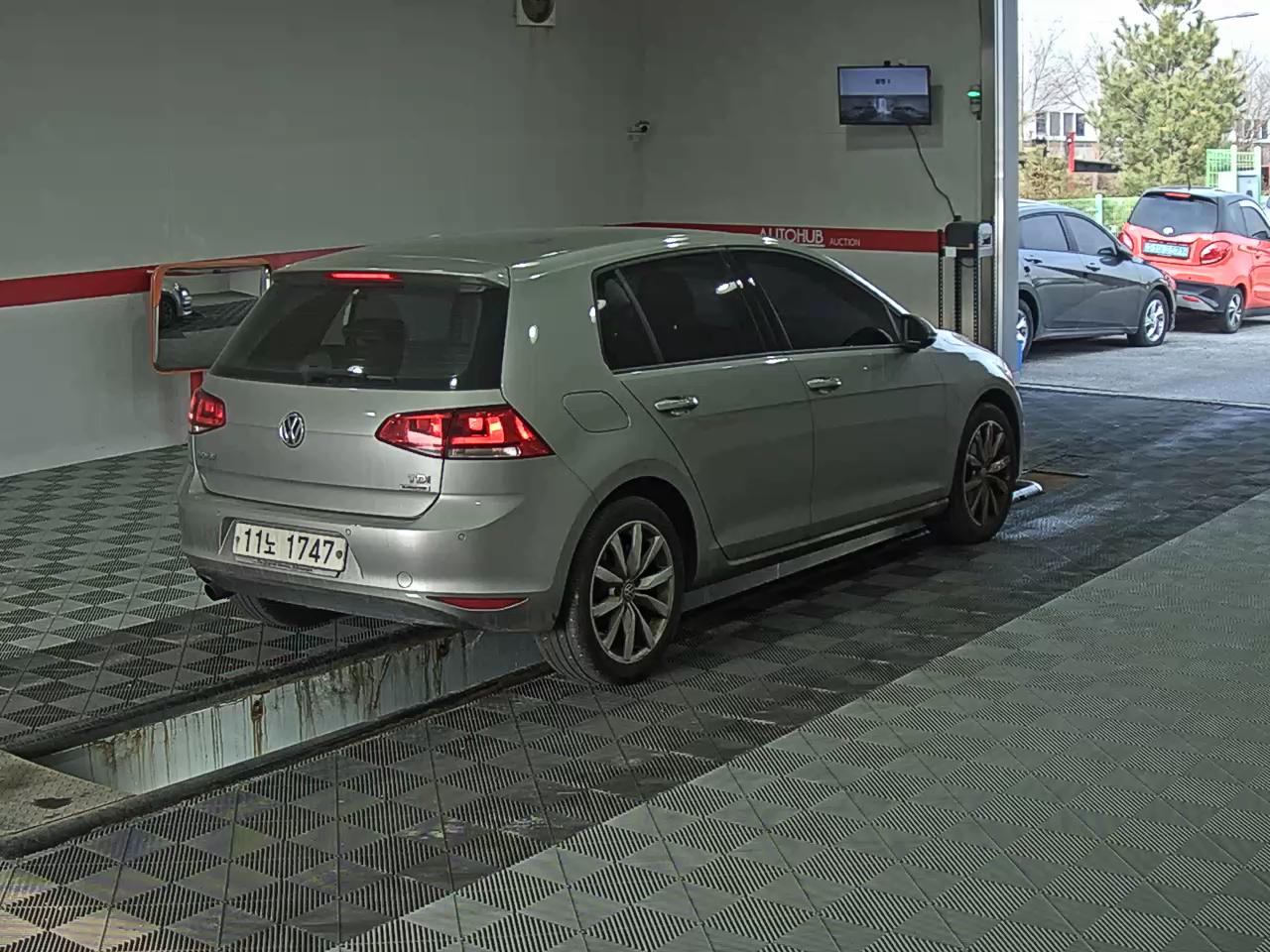 Volkswagen Golf - 4