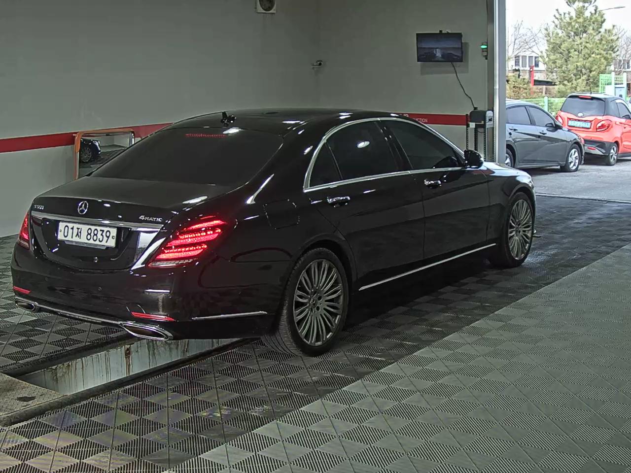 2019 - mercedes-benz s560l