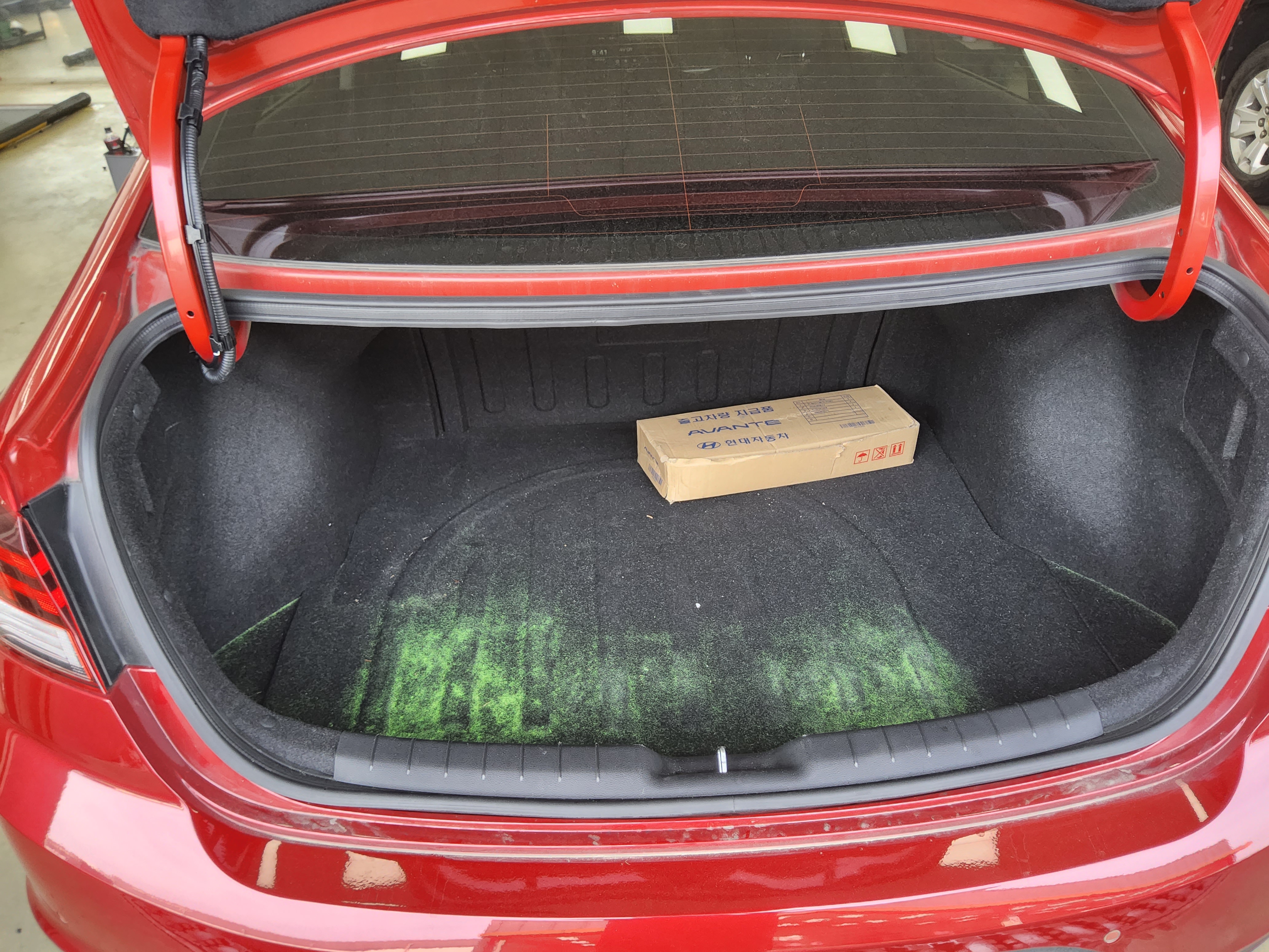 Hyundai Elantra 2019 - Image 14