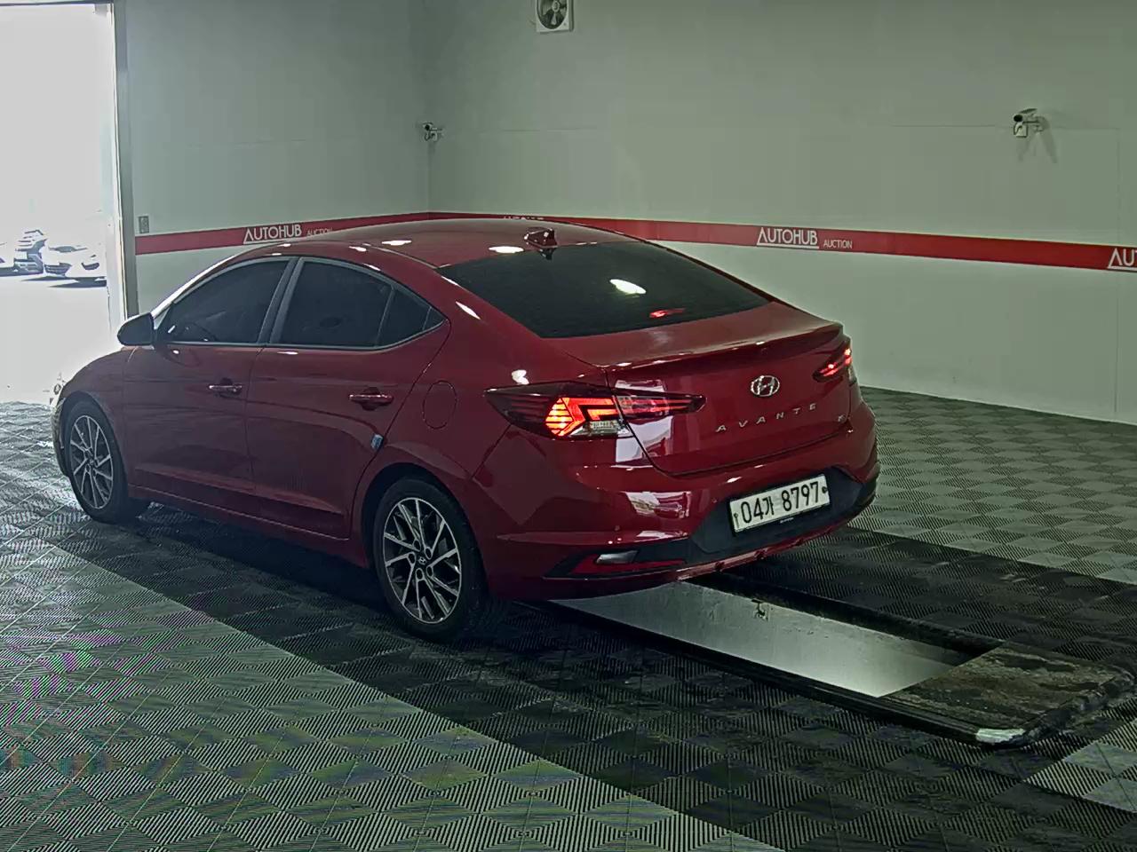 Hyundai Elantra 2019 - Image 5