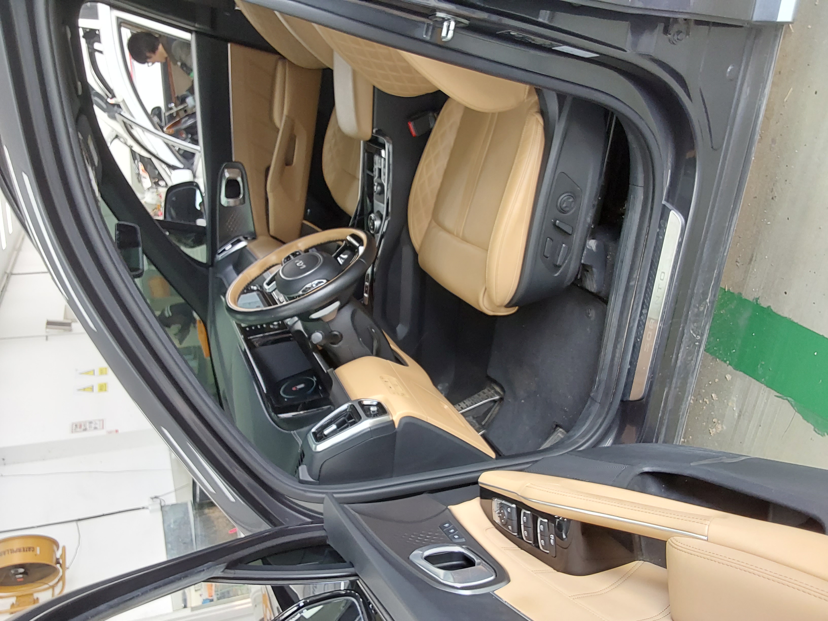 Kia Sorento MQ4 - 9