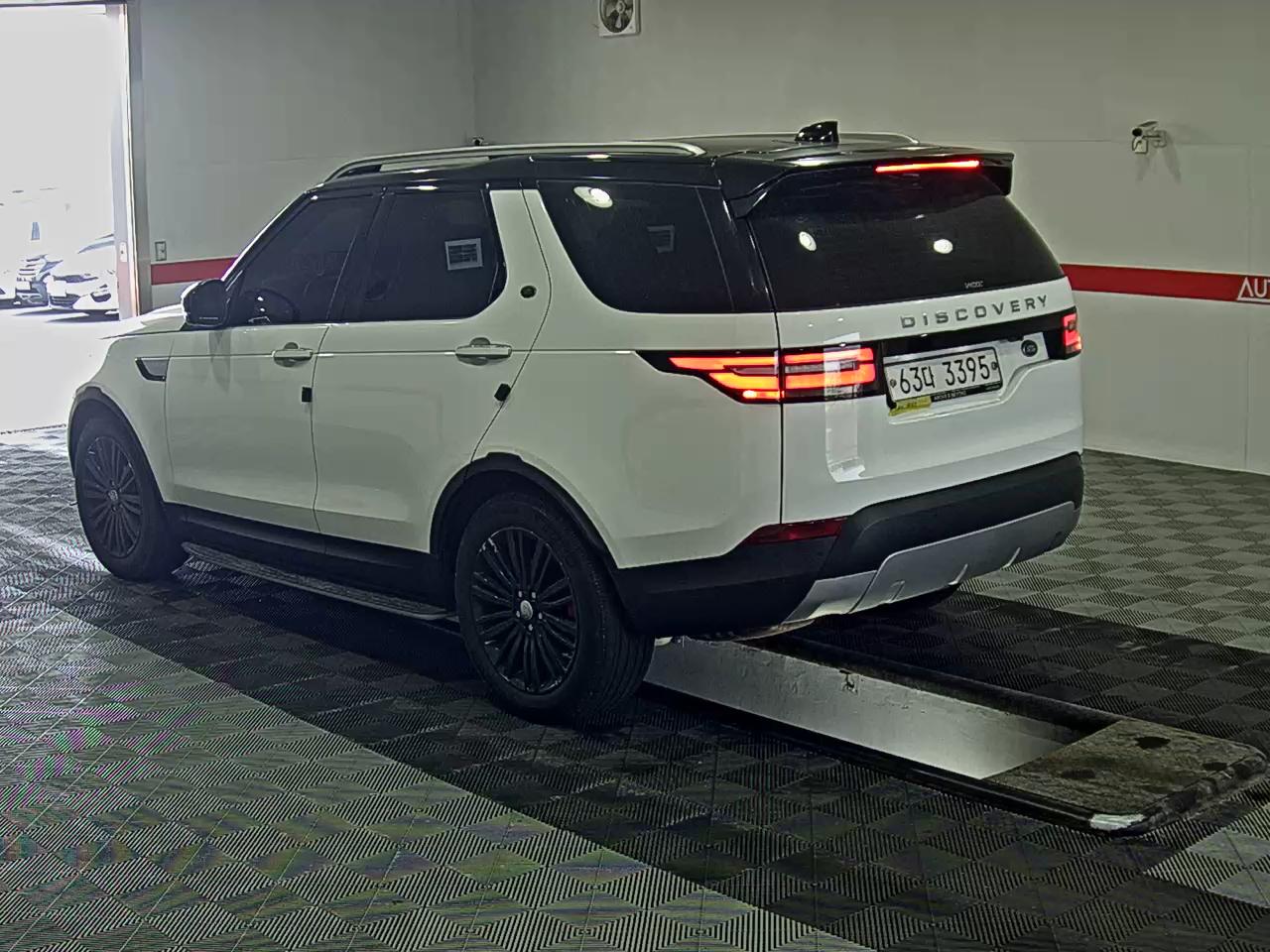 Land Rover Discovery 2018 - Image 5