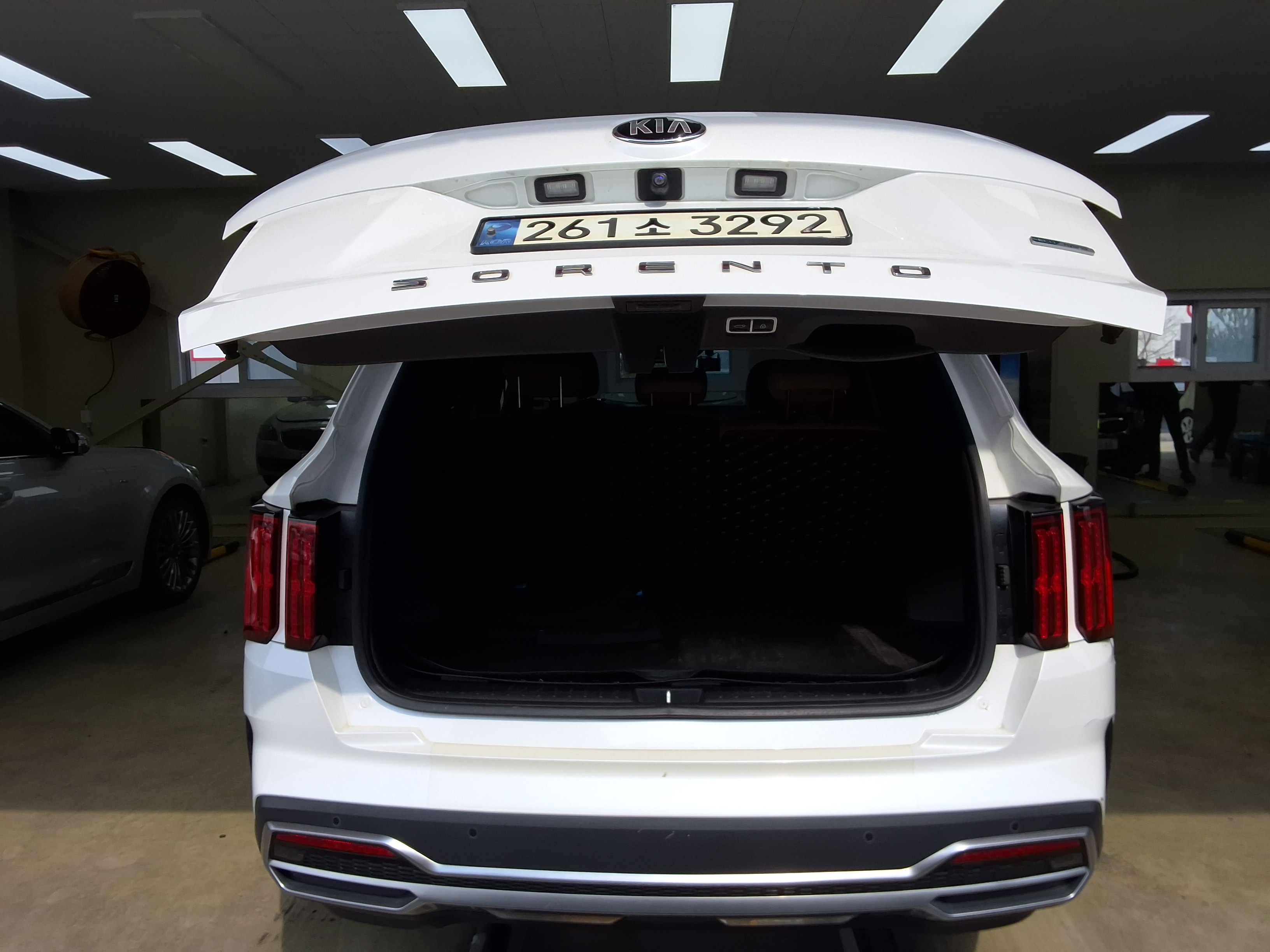 Kia Sorento (New Shape) - 14