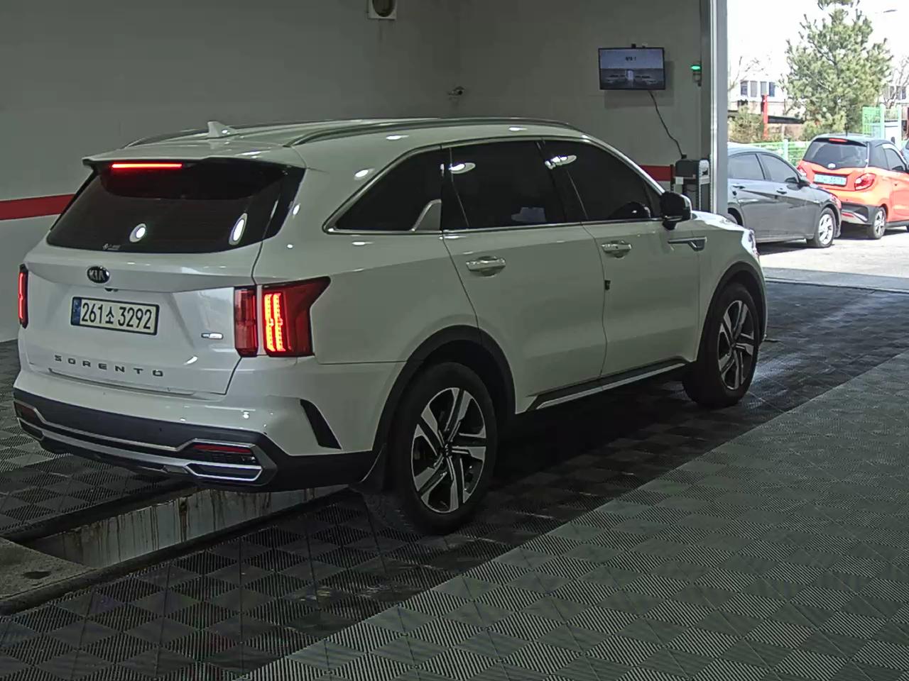 Kia Sorento (New Shape) - 4