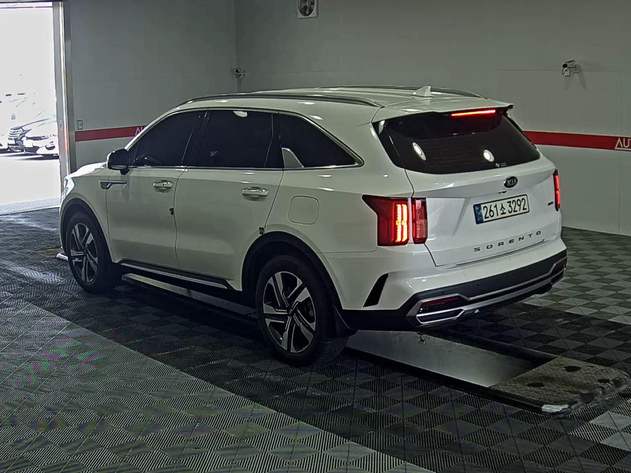 Kia Sorento (New Shape) - 5