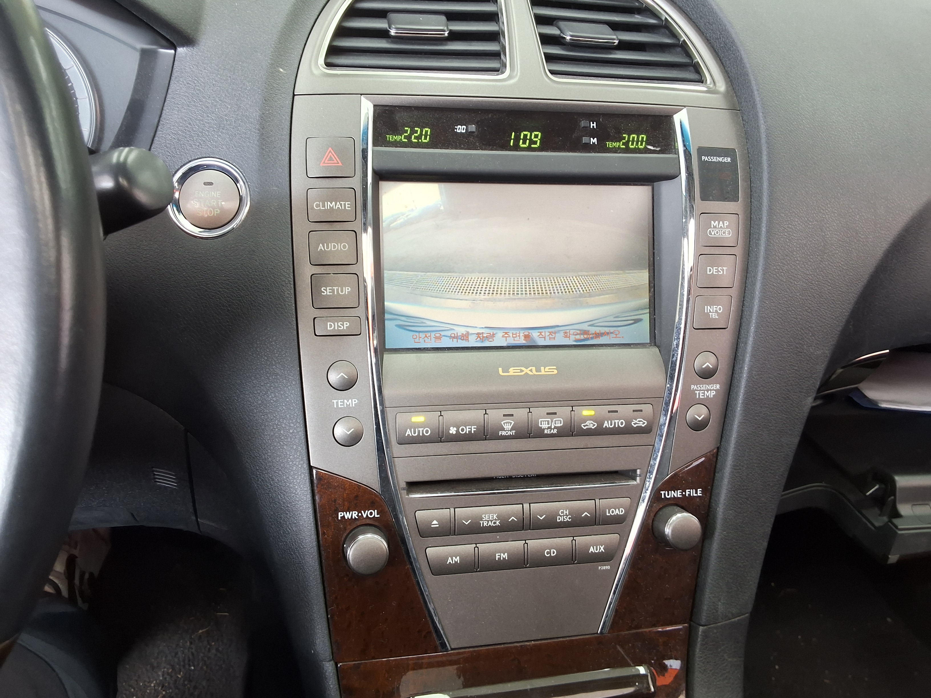 LEXUS ES - 16