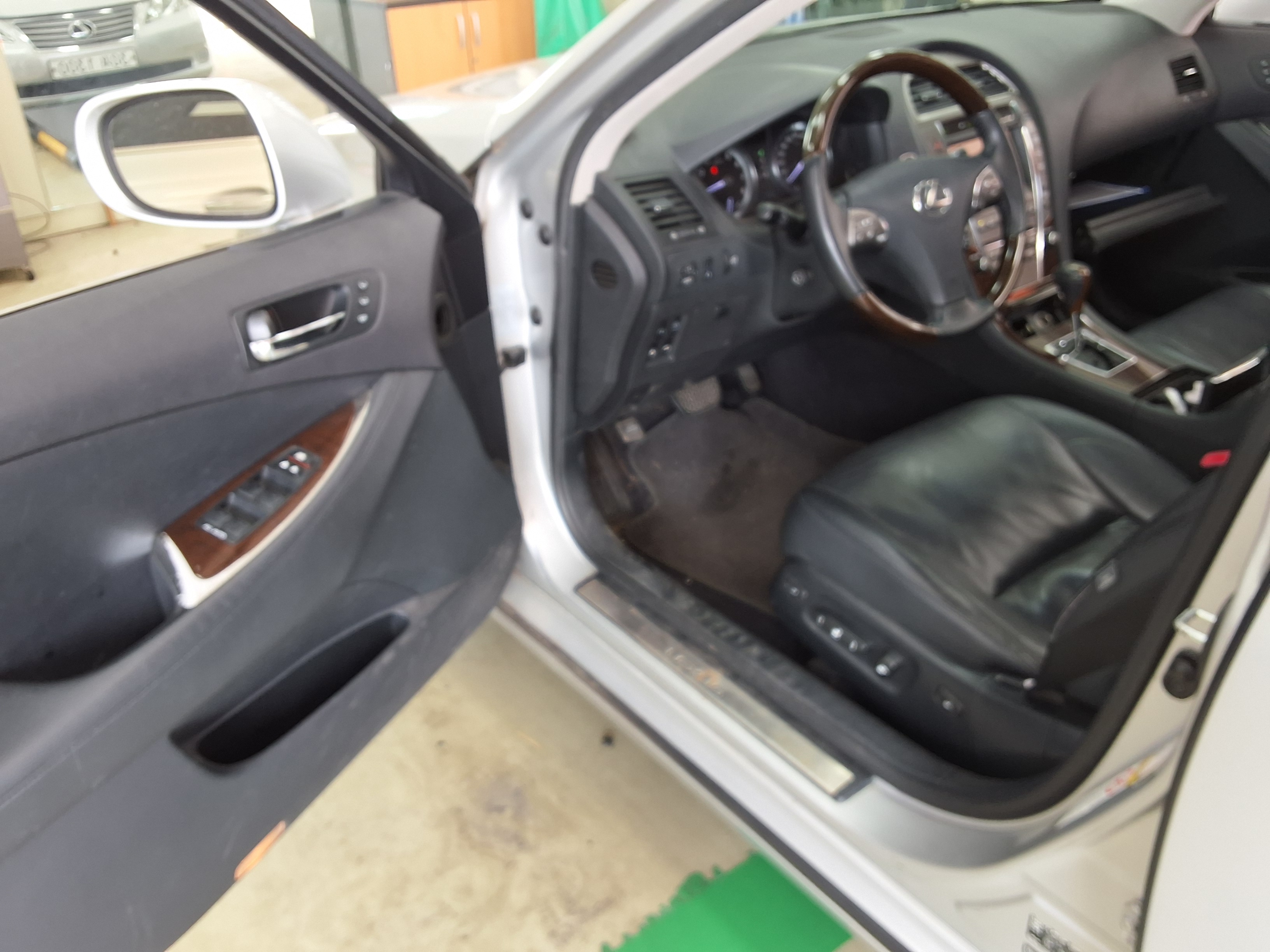 LEXUS ES - 9