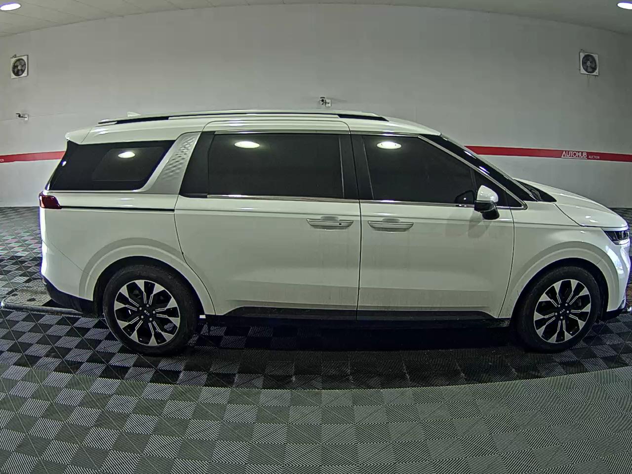 Kia SEDONA 2021 - Image 3