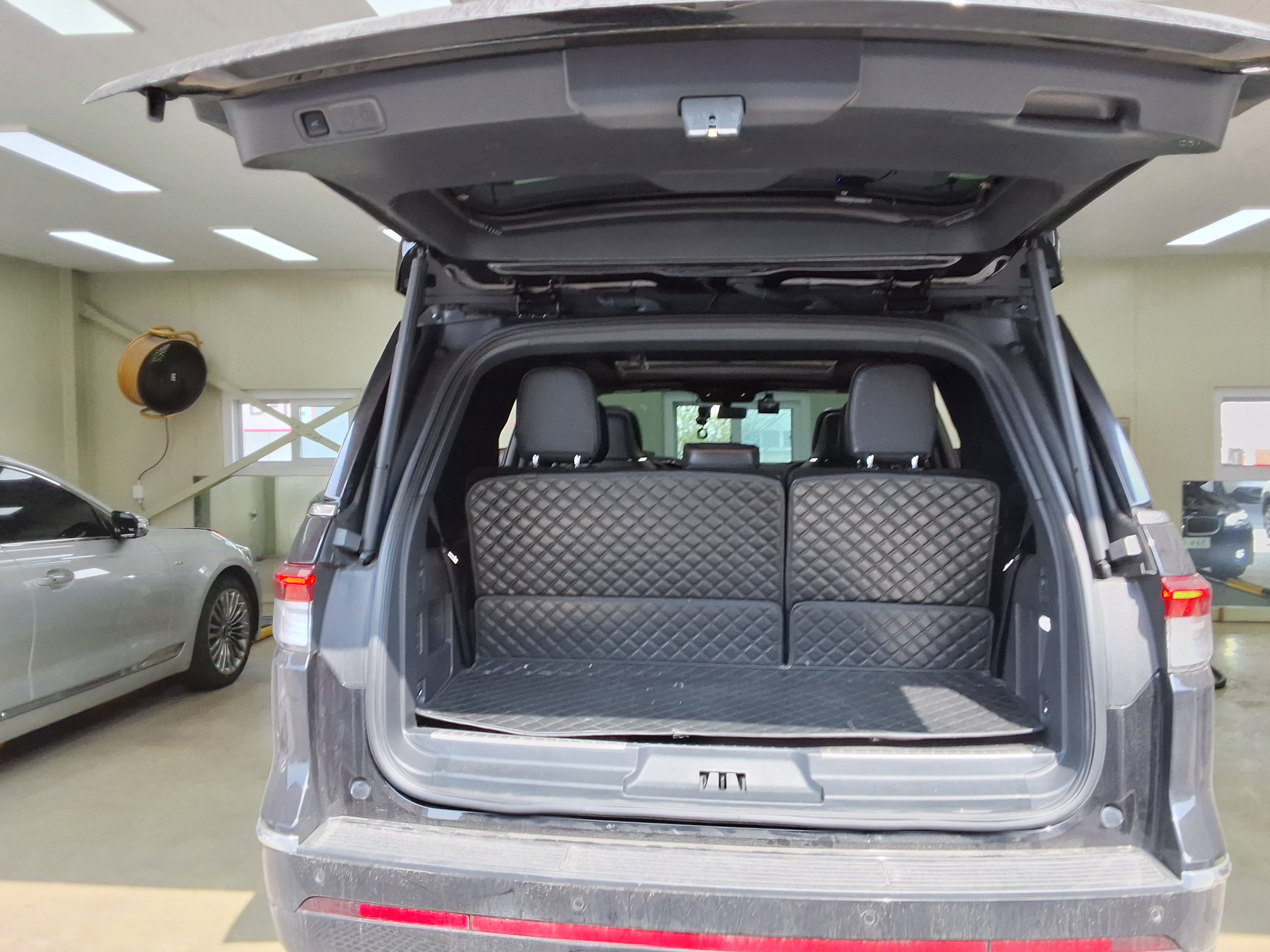 Lincoln Navigator 2023 - Image 14