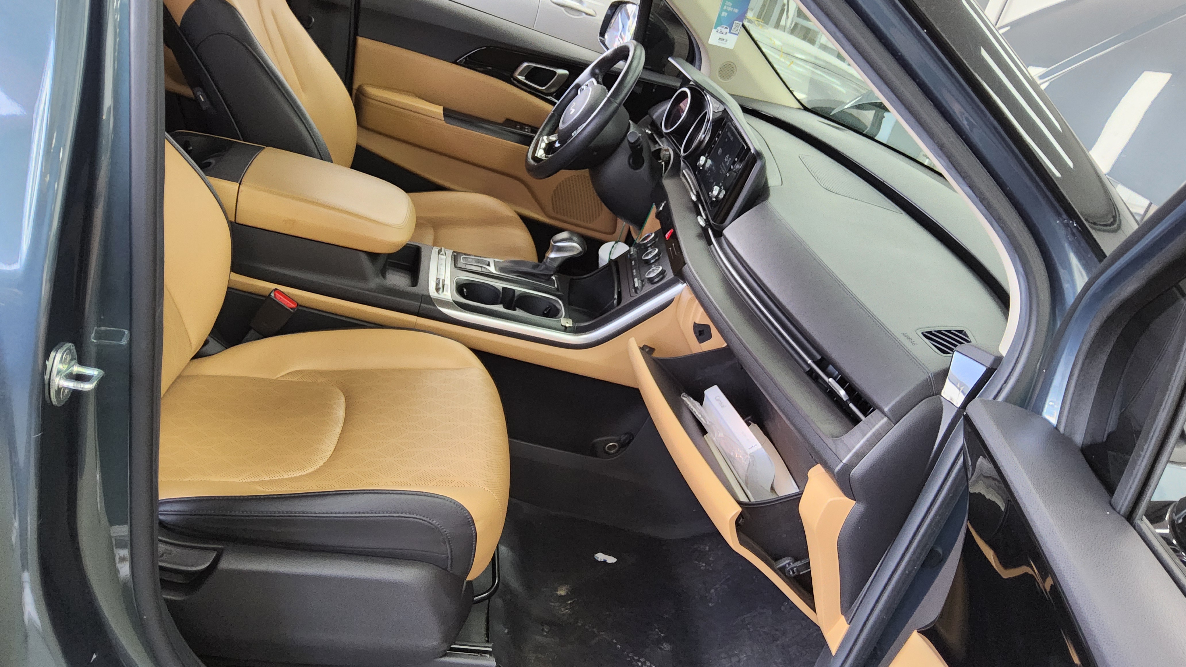 Kia SEDONA 2022 - Image 13