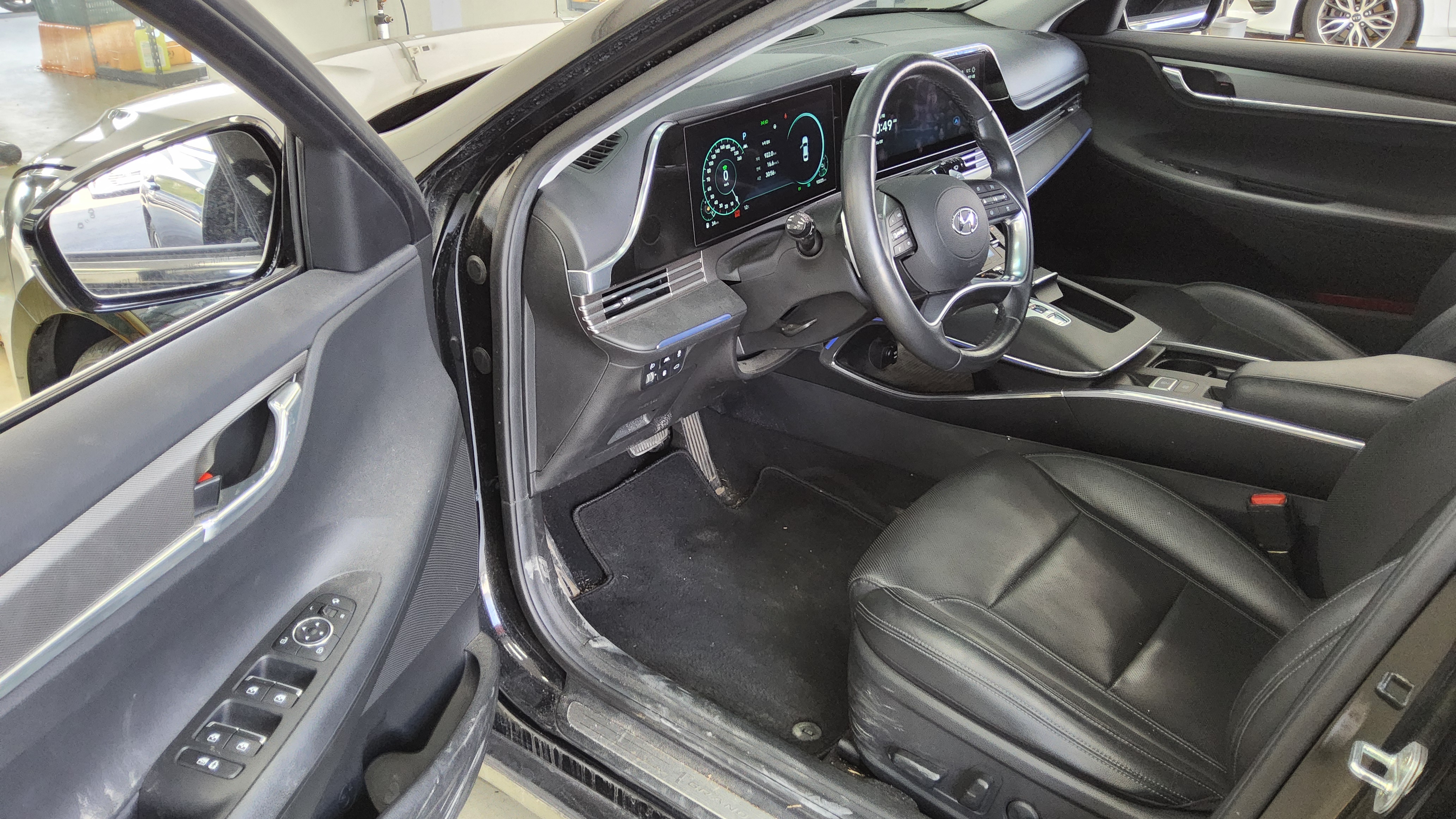 Hyundai Grandeur - 9