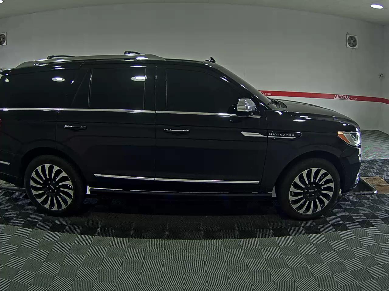 Lincoln Navigator 2023 - Image 3
