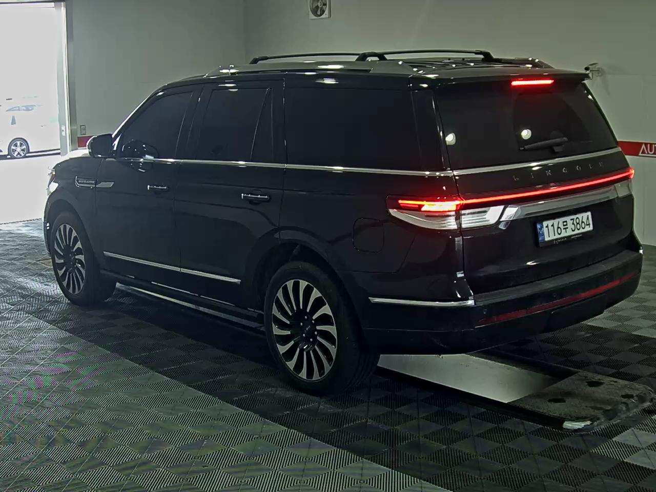 Lincoln Navigator 2023 - Image 5
