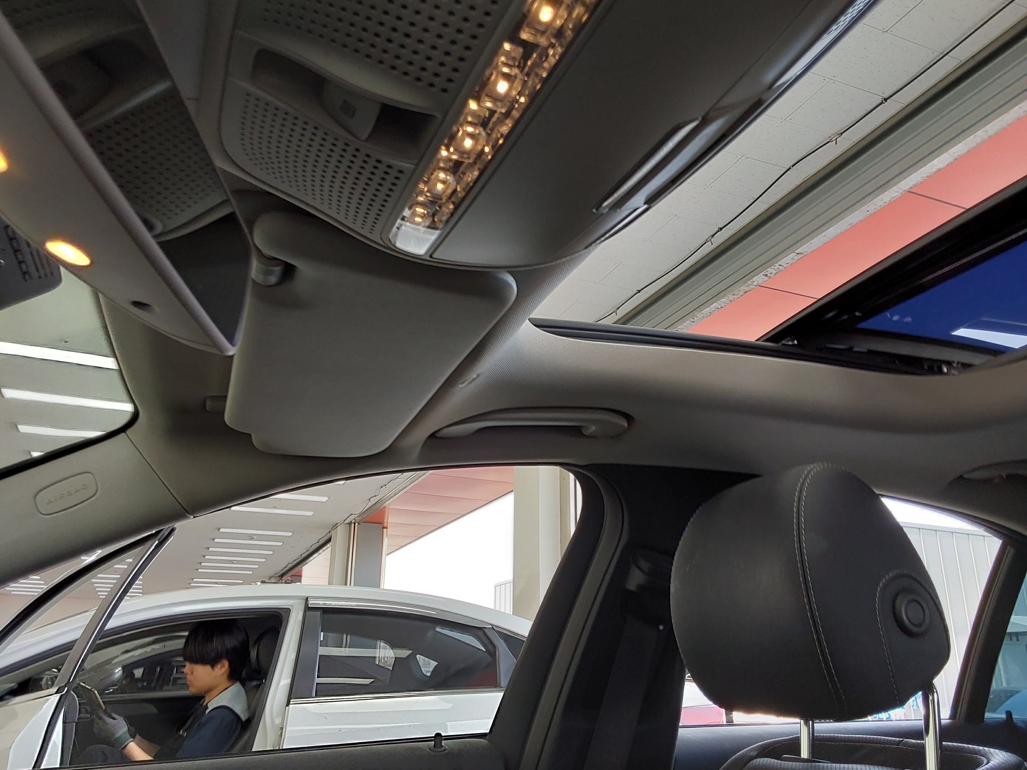 مرسيدس بنز إي كلاس - 18