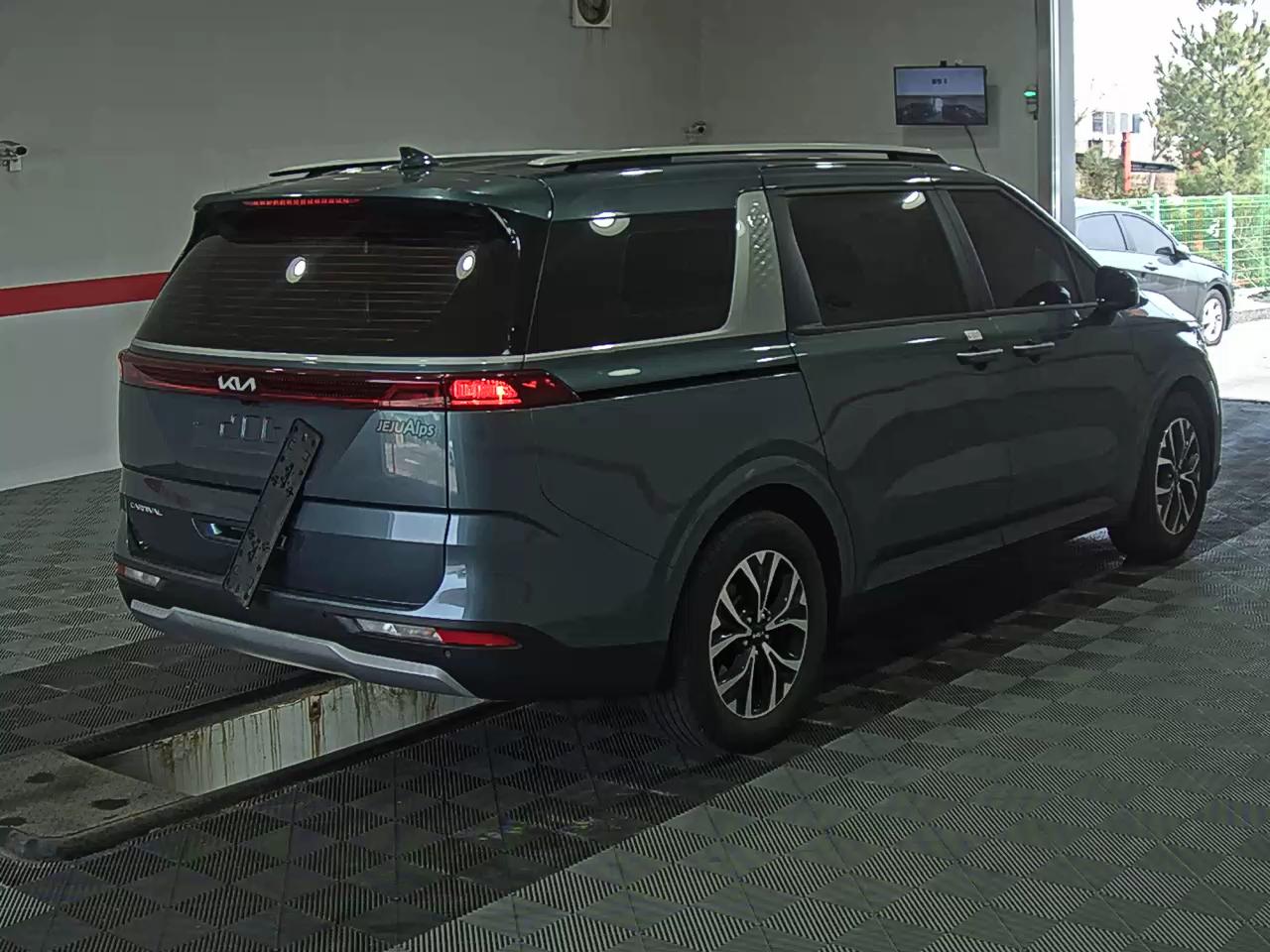 Kia SEDONA 2022 - Image 4