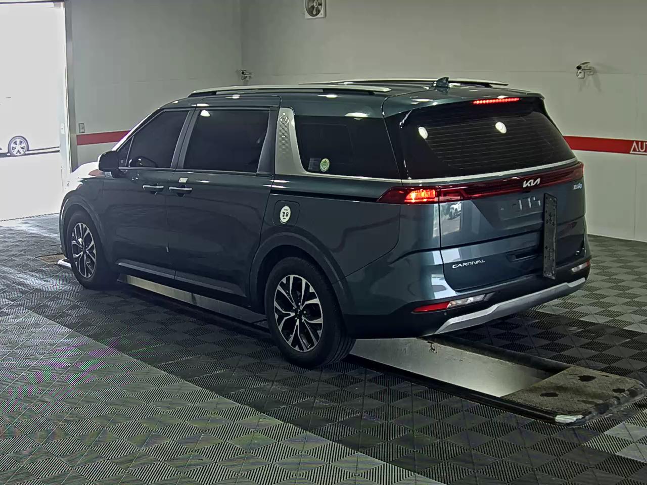 Kia SEDONA 2022 - Image 5