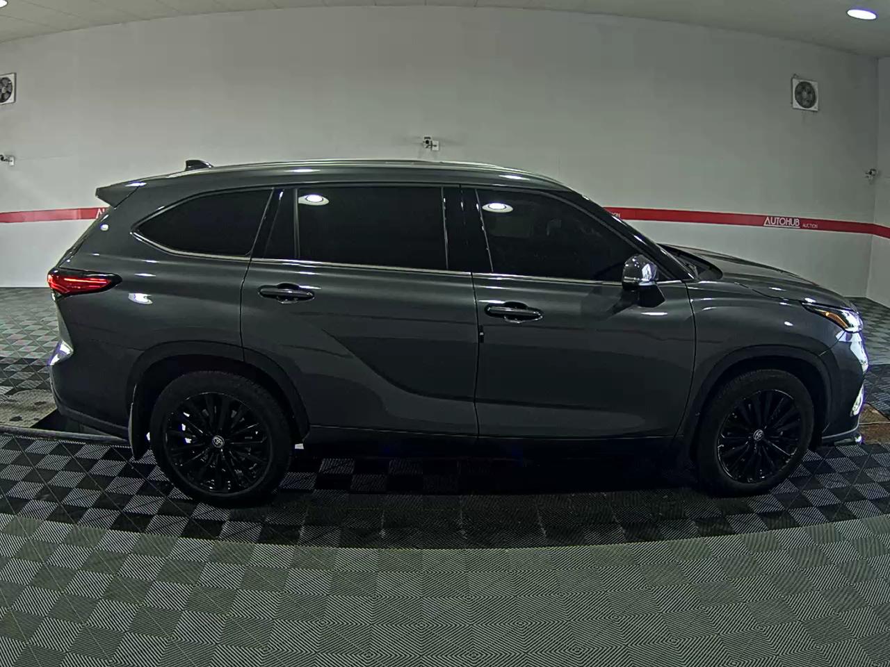 Toyota Highlander - 3