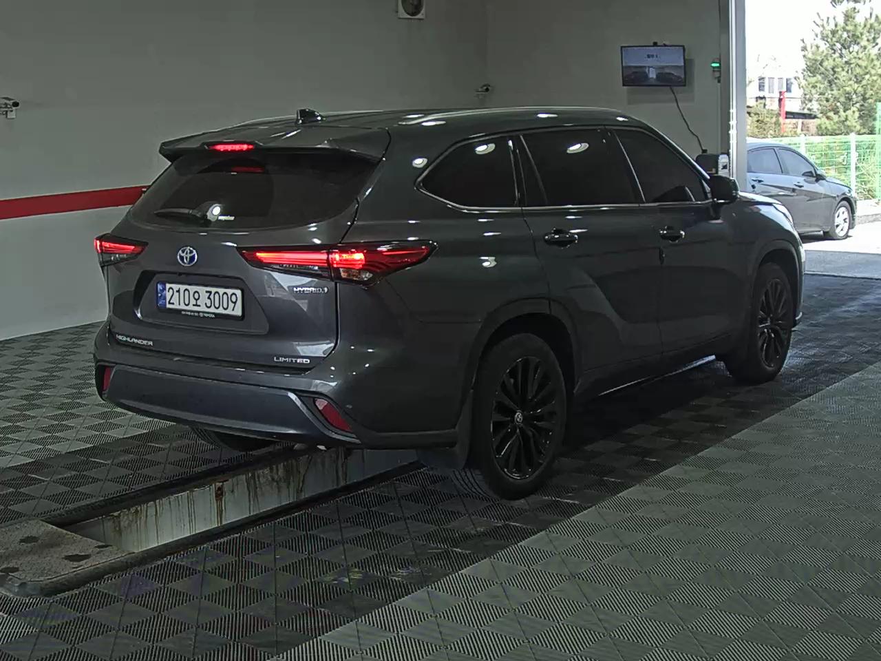 Toyota Highlander - 4