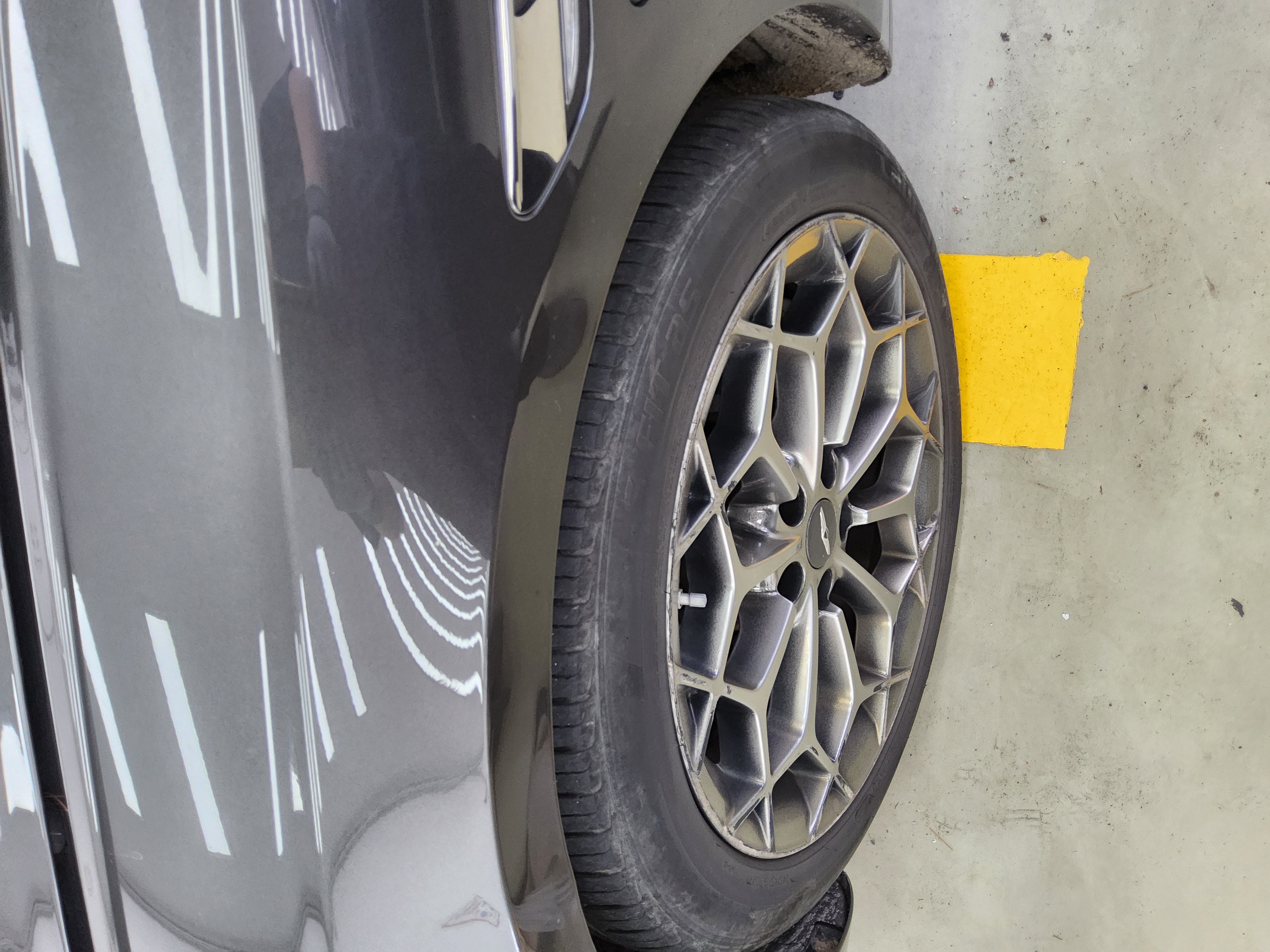 Hyundai Genesis 2022 - Image 18