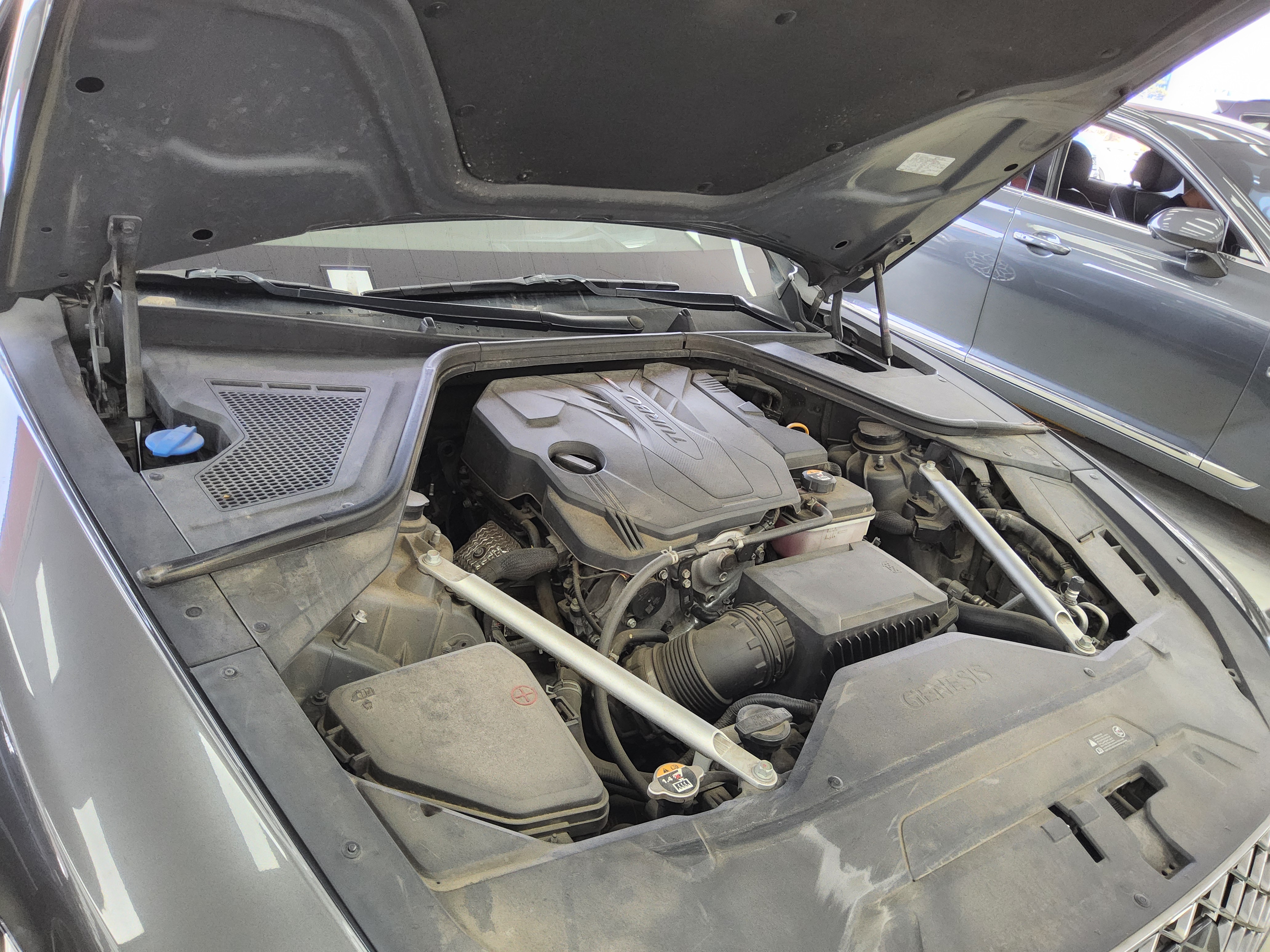 Hyundai Genesis 2022 - Image 17