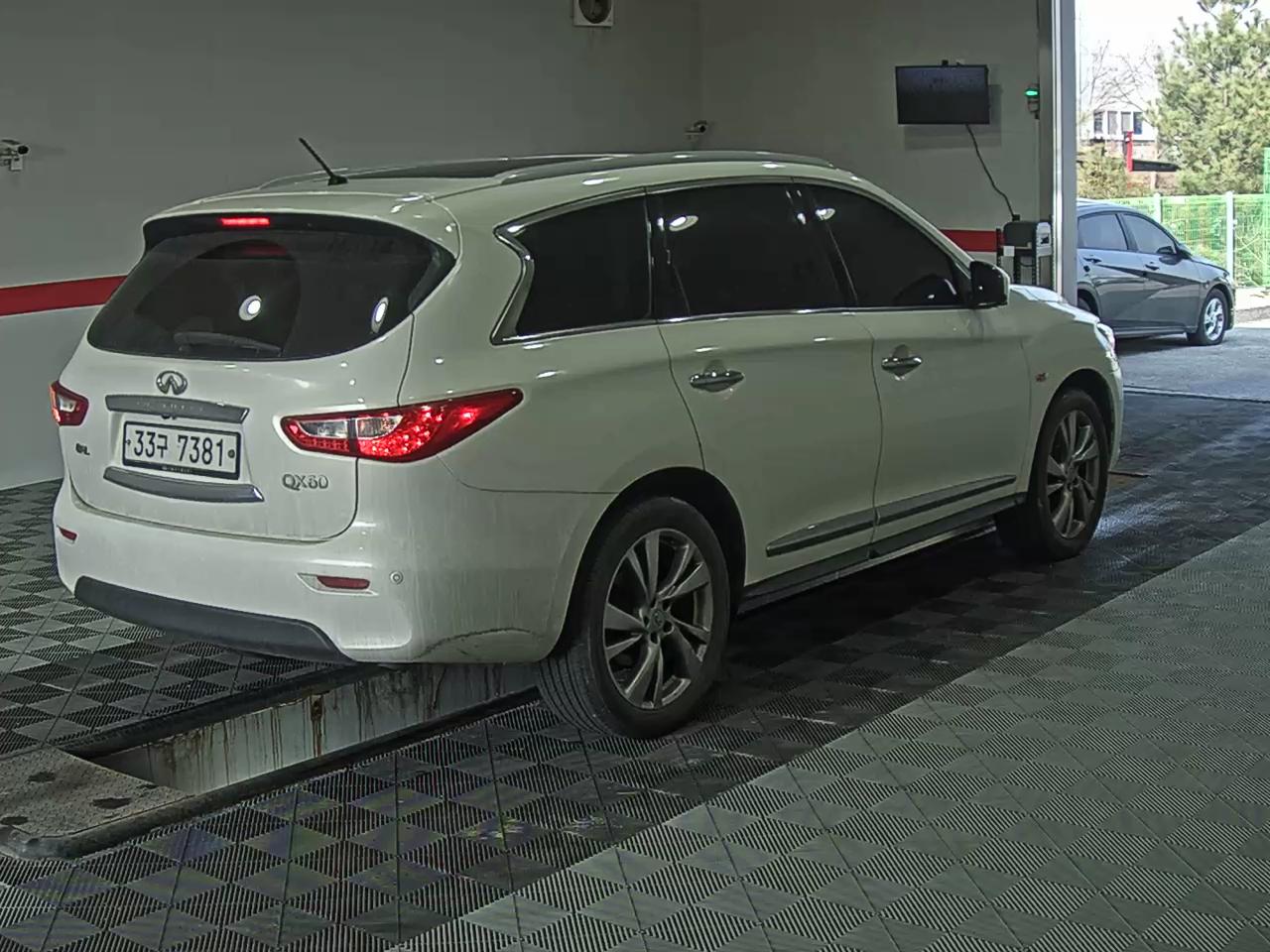 NISSAN 인피니티 JX - 4