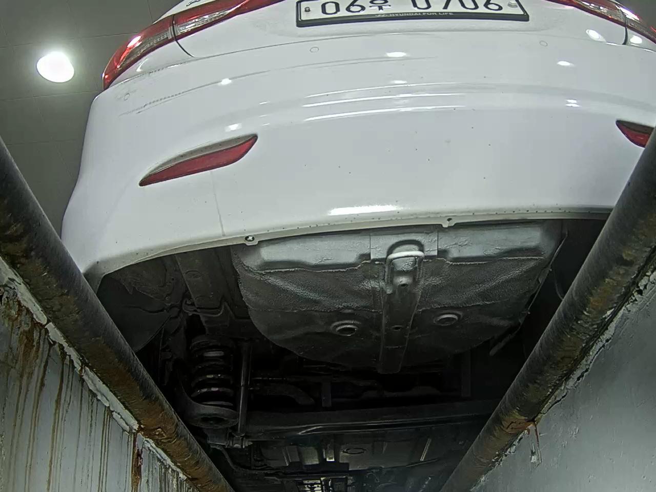 Hyundai Elantra 2011 - Image 7