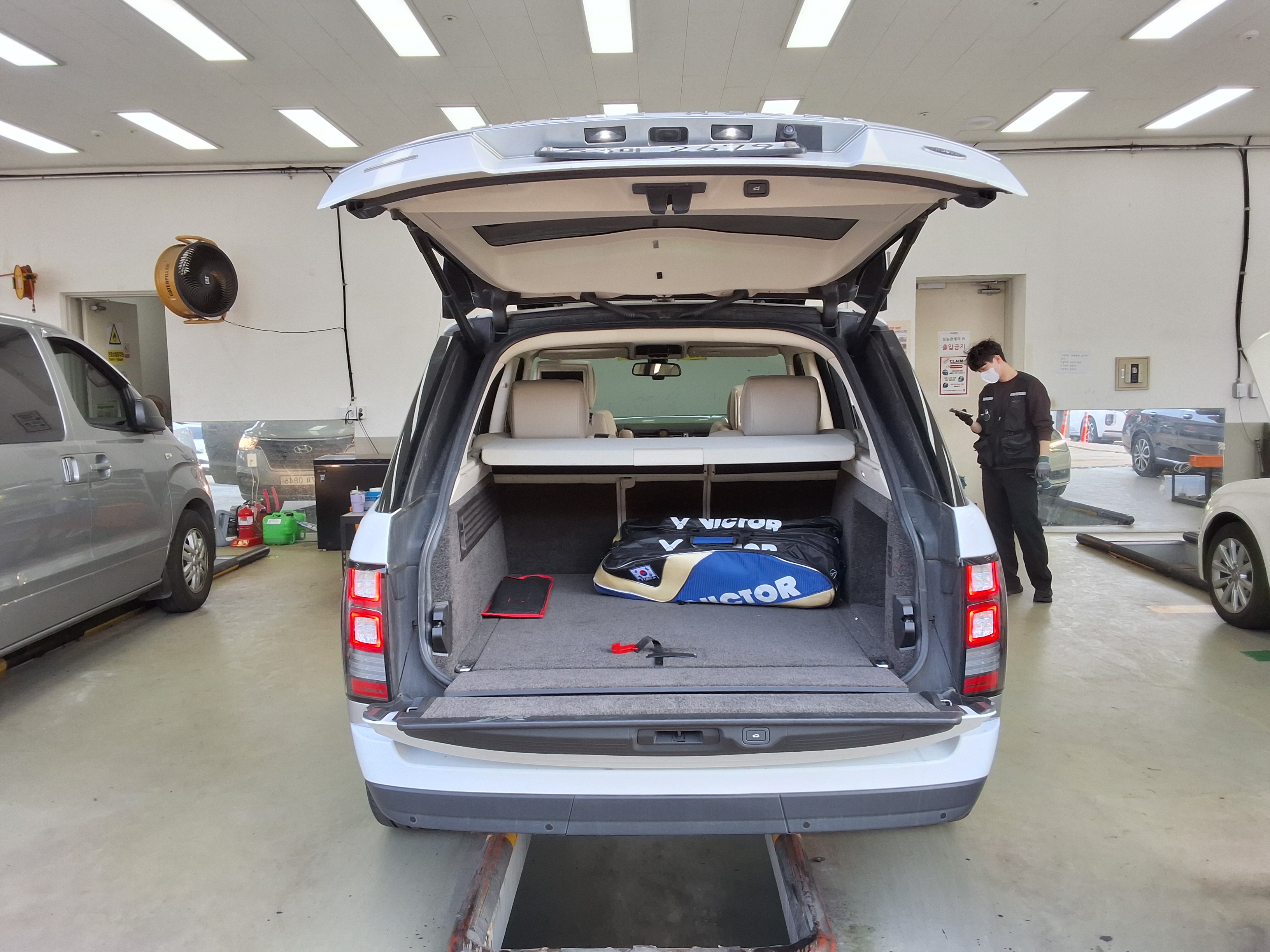 LAND-ROVER 레인지로버 - 14