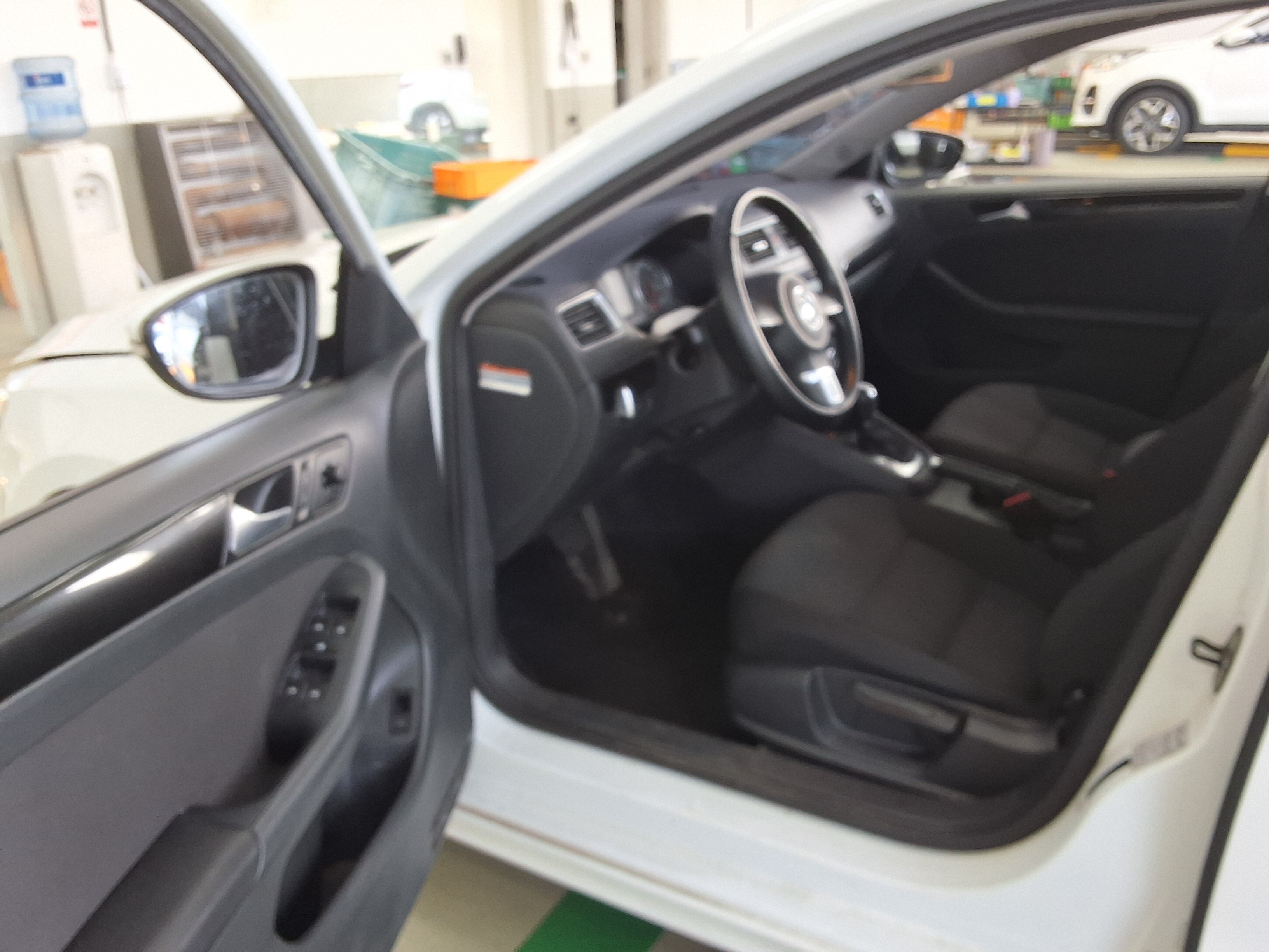 Volkswagen Jetta 2014 - Image 9