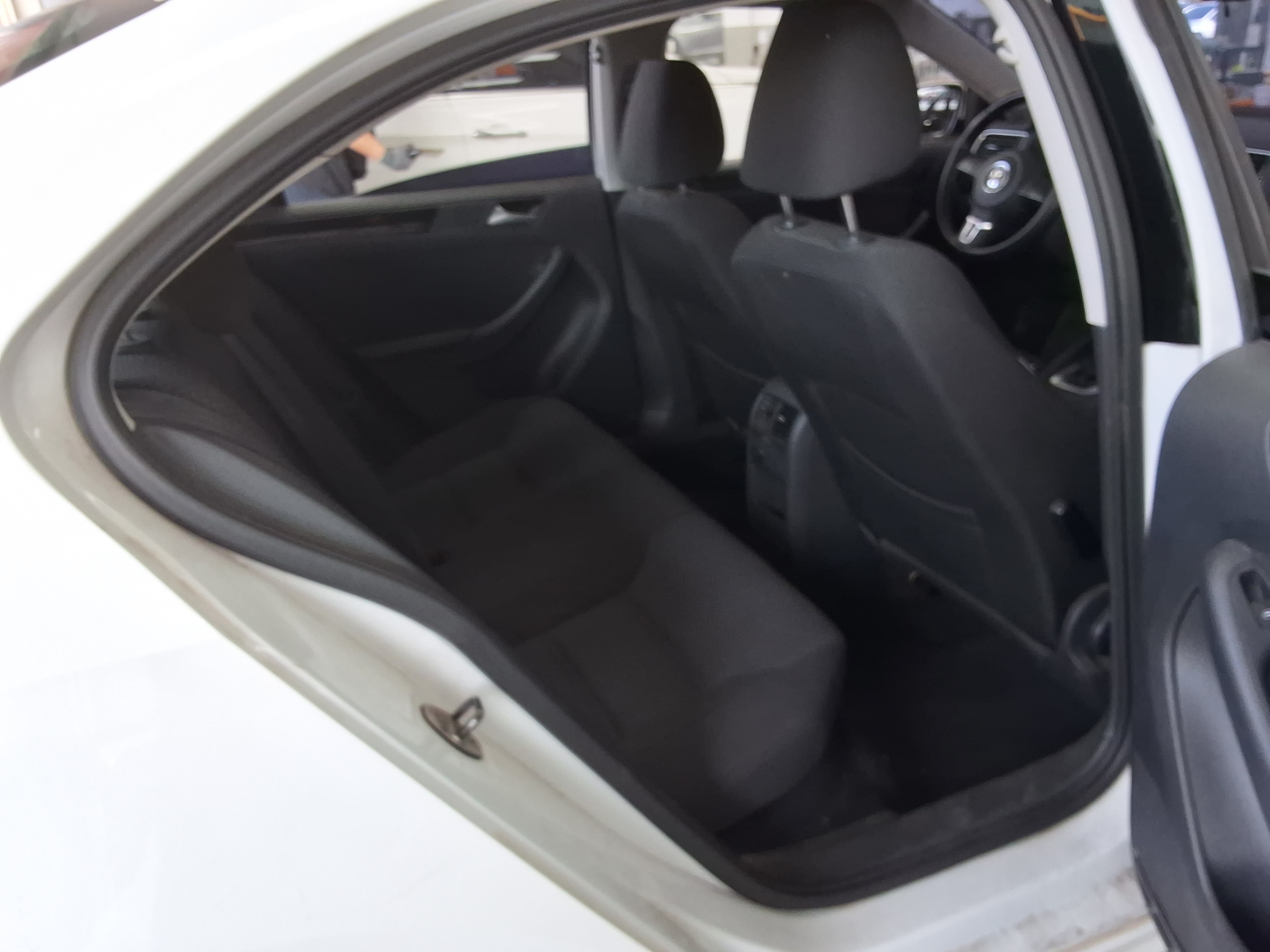 Volkswagen Jetta 2014 - Image 12