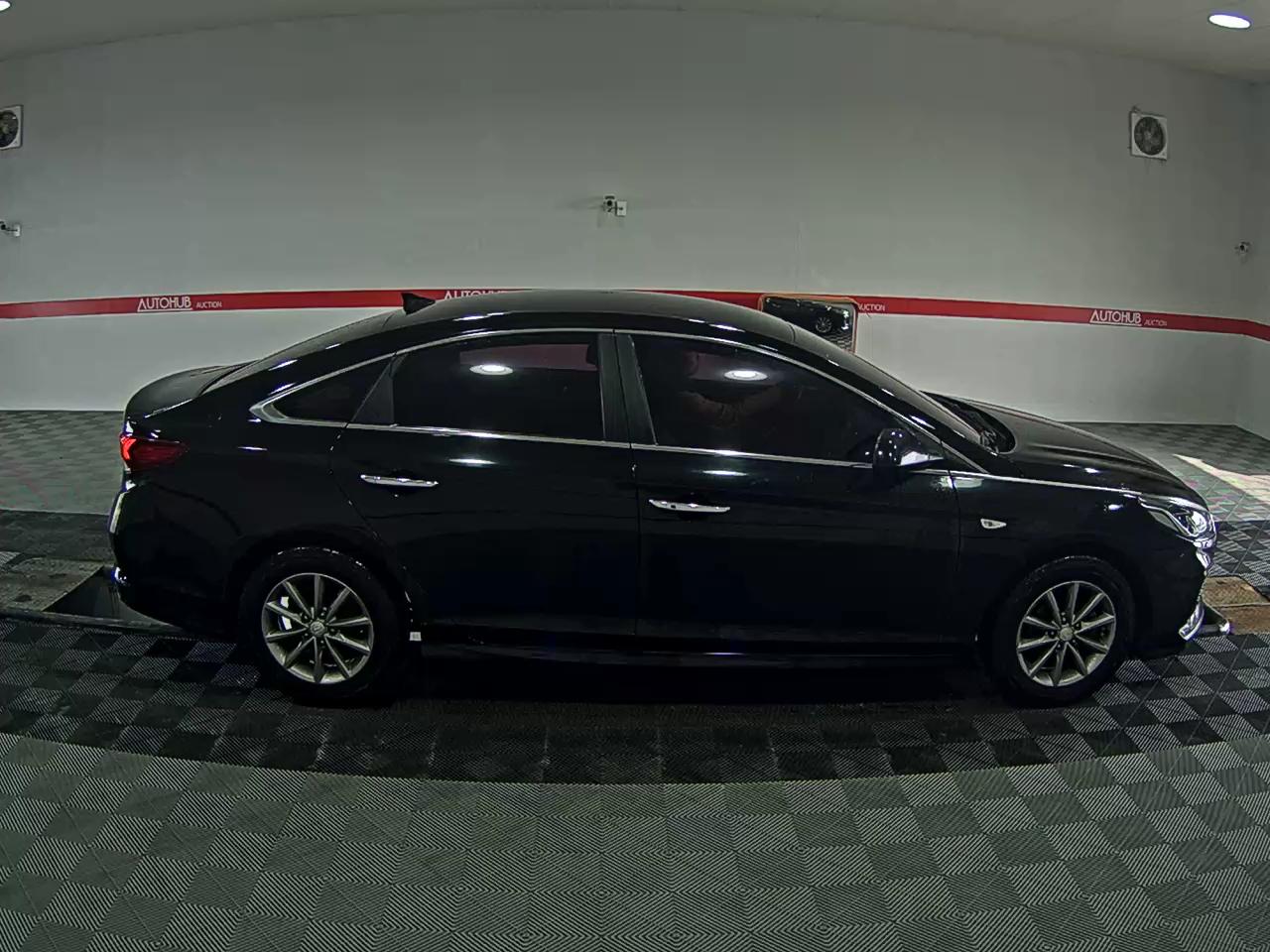 Hyundai Sonata 2018 - Image 3