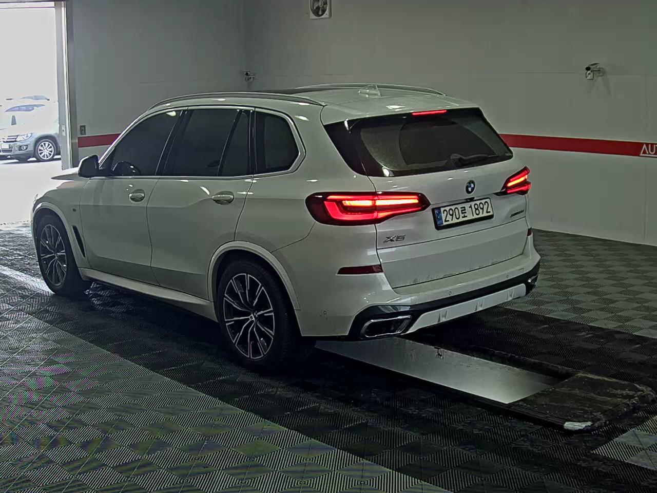 بي إم دبليو X5 - 5
