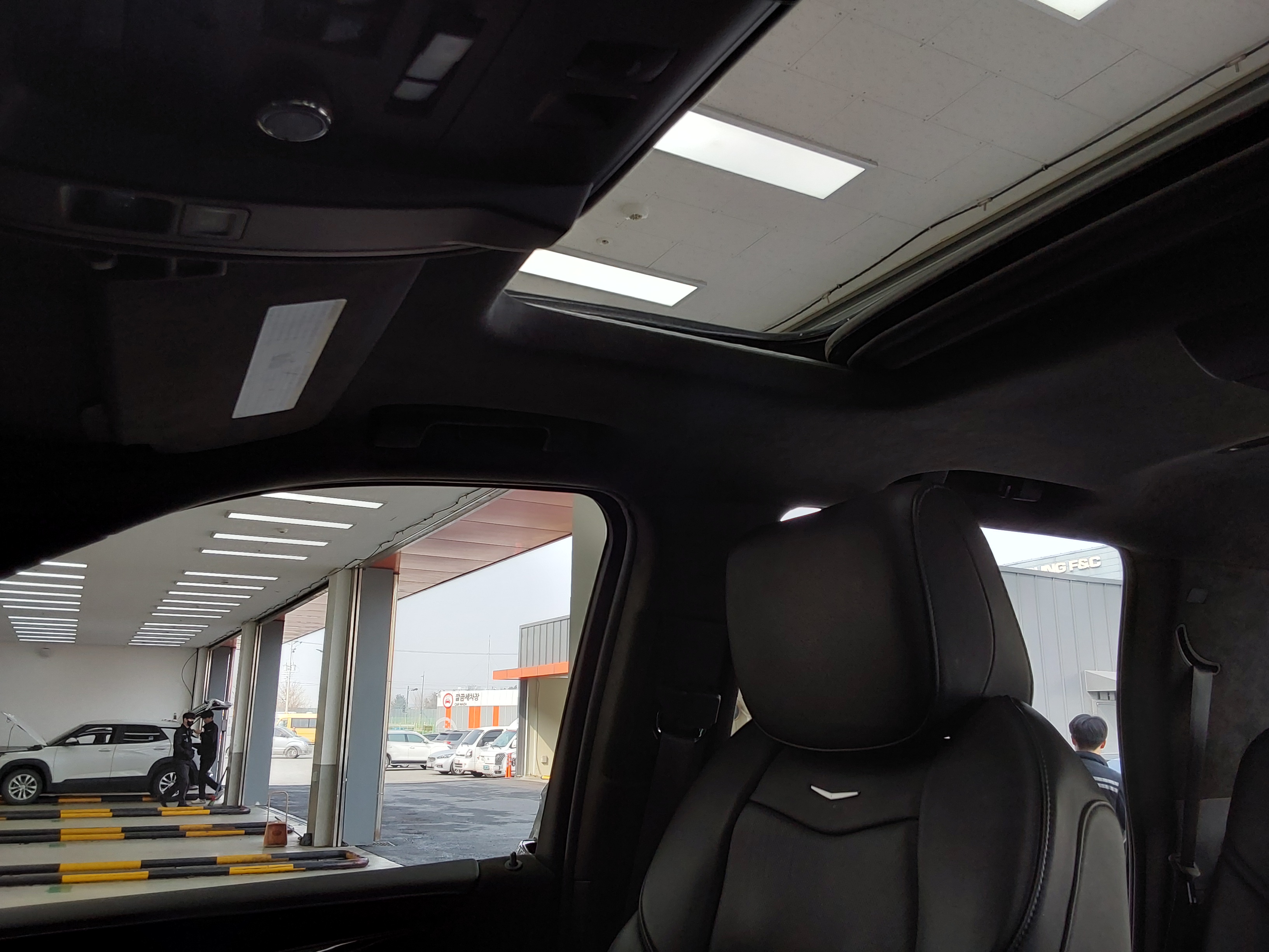 GENERAL MOTORS 캐딜락 - 19