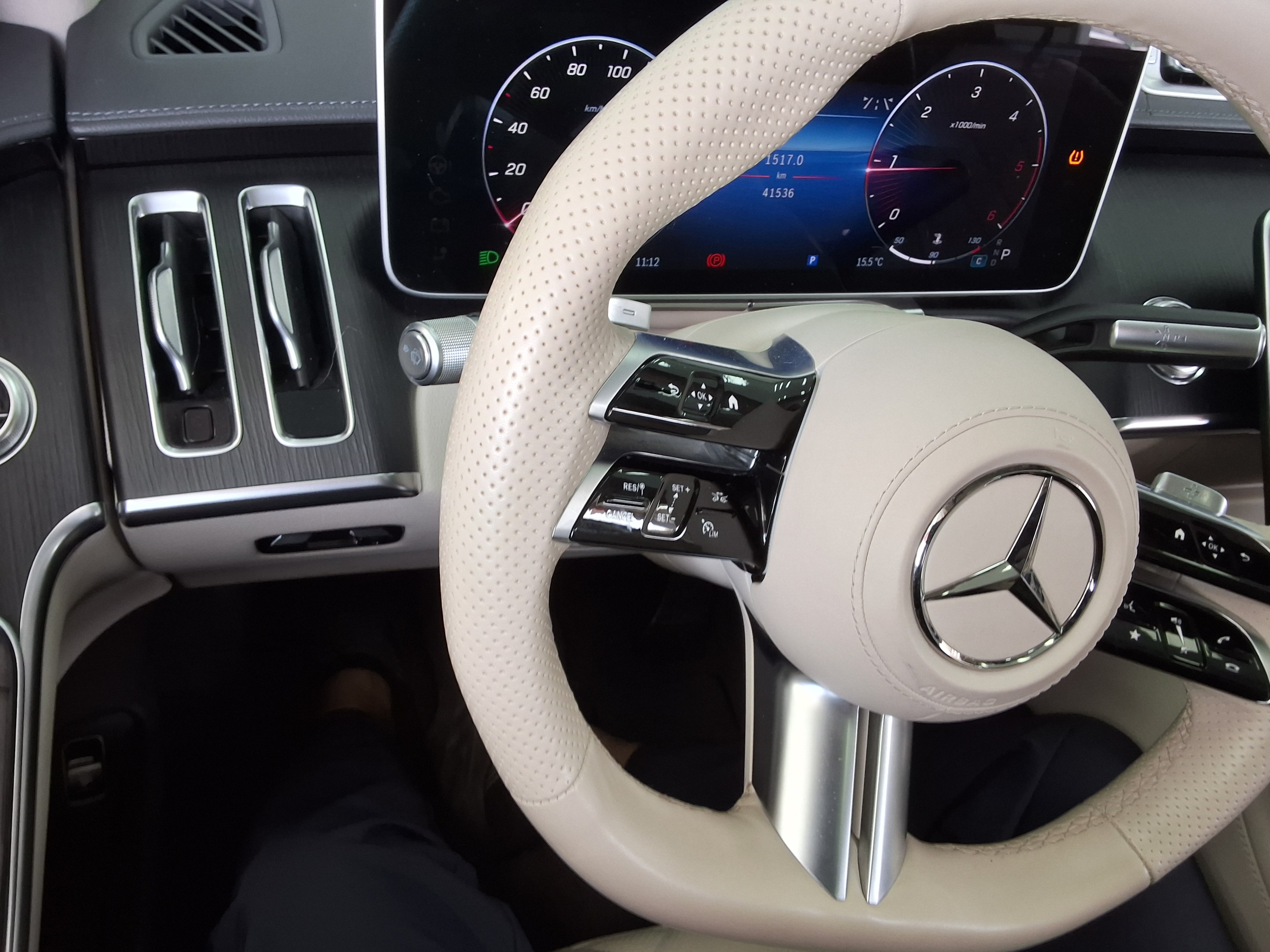 Mercedes-Benz S-Class - 16