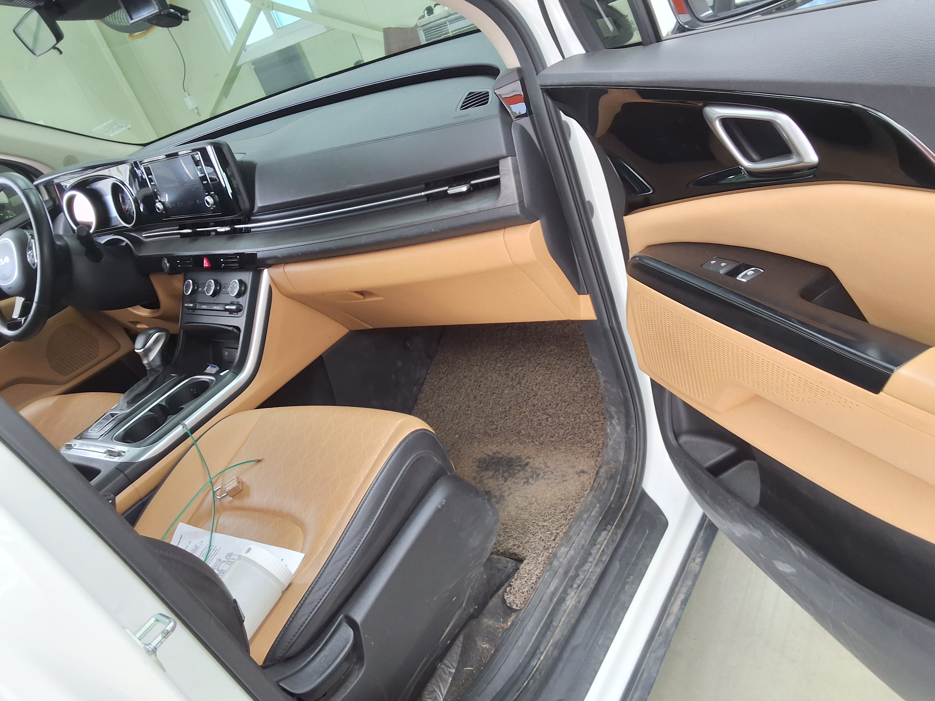 Kia SEDONA 2022 - Image 13