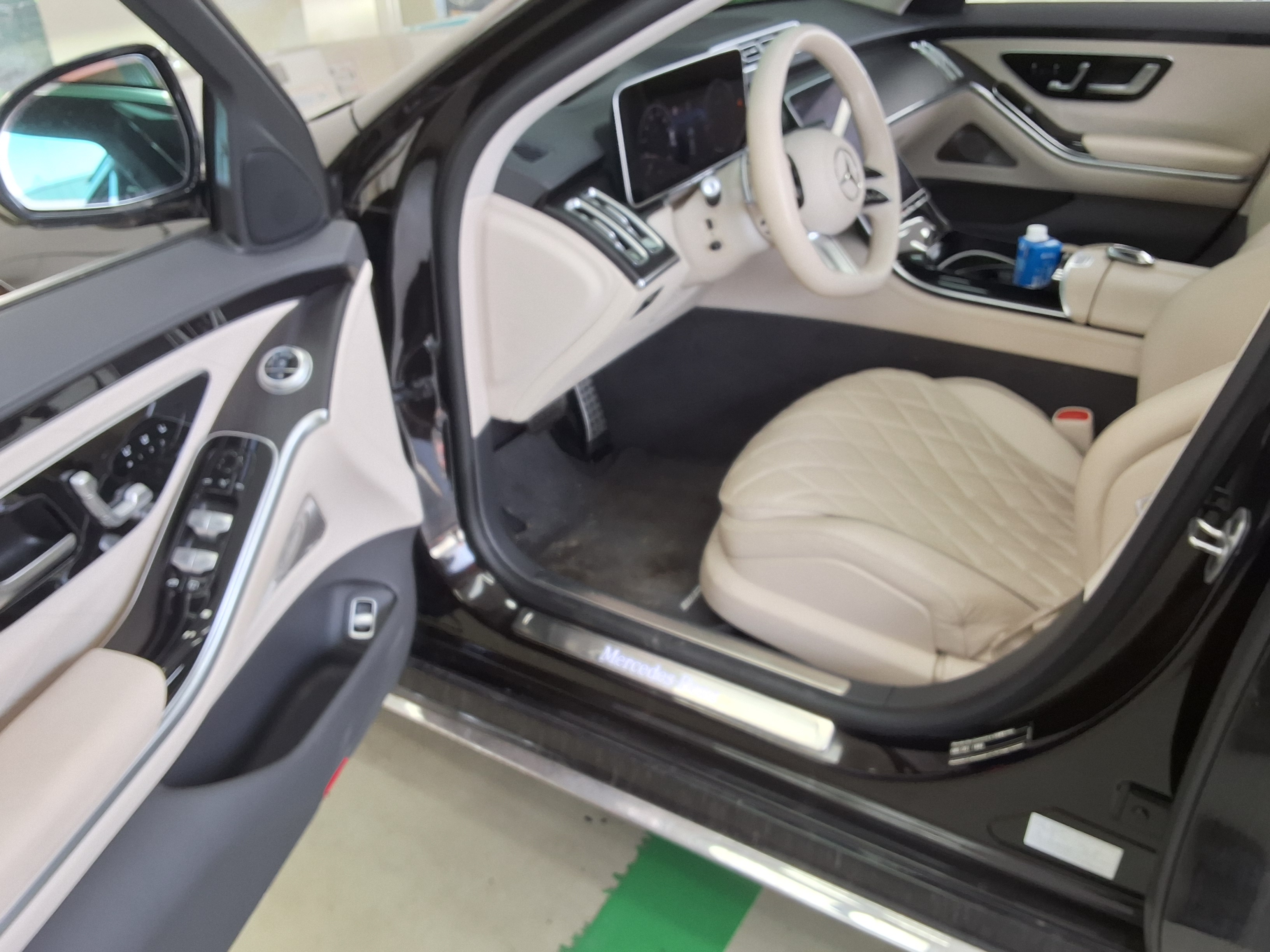 Mercedes-Benz S-Class - 9