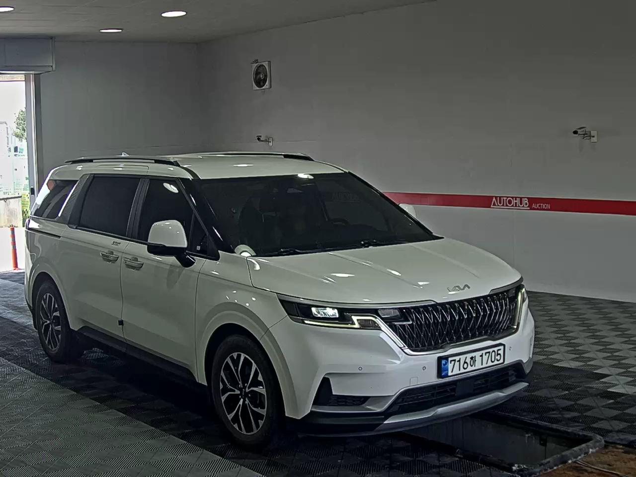 Kia SEDONA 2022 - Image 2